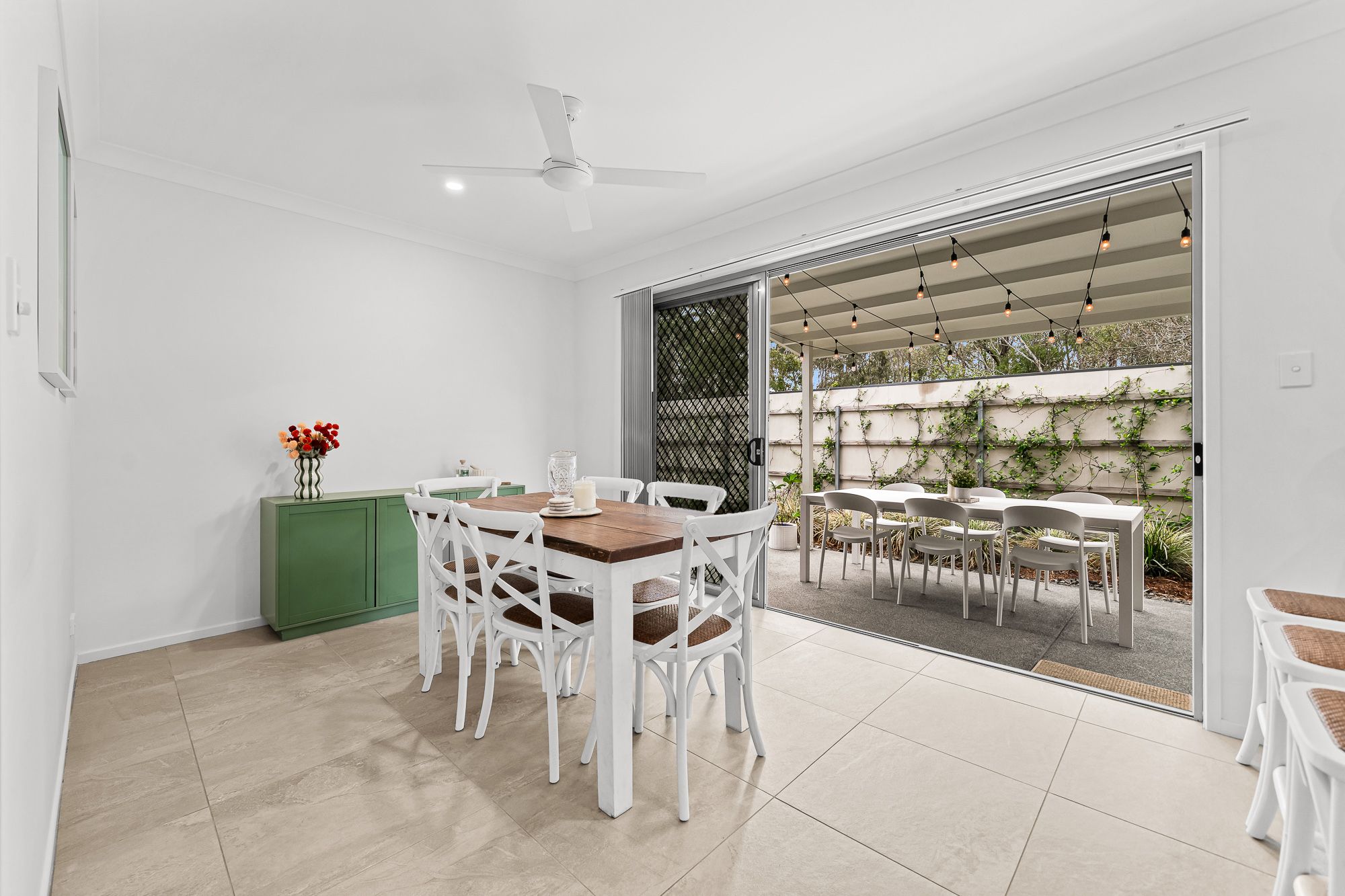 47/14 Cavill Place — photo 9 of 30