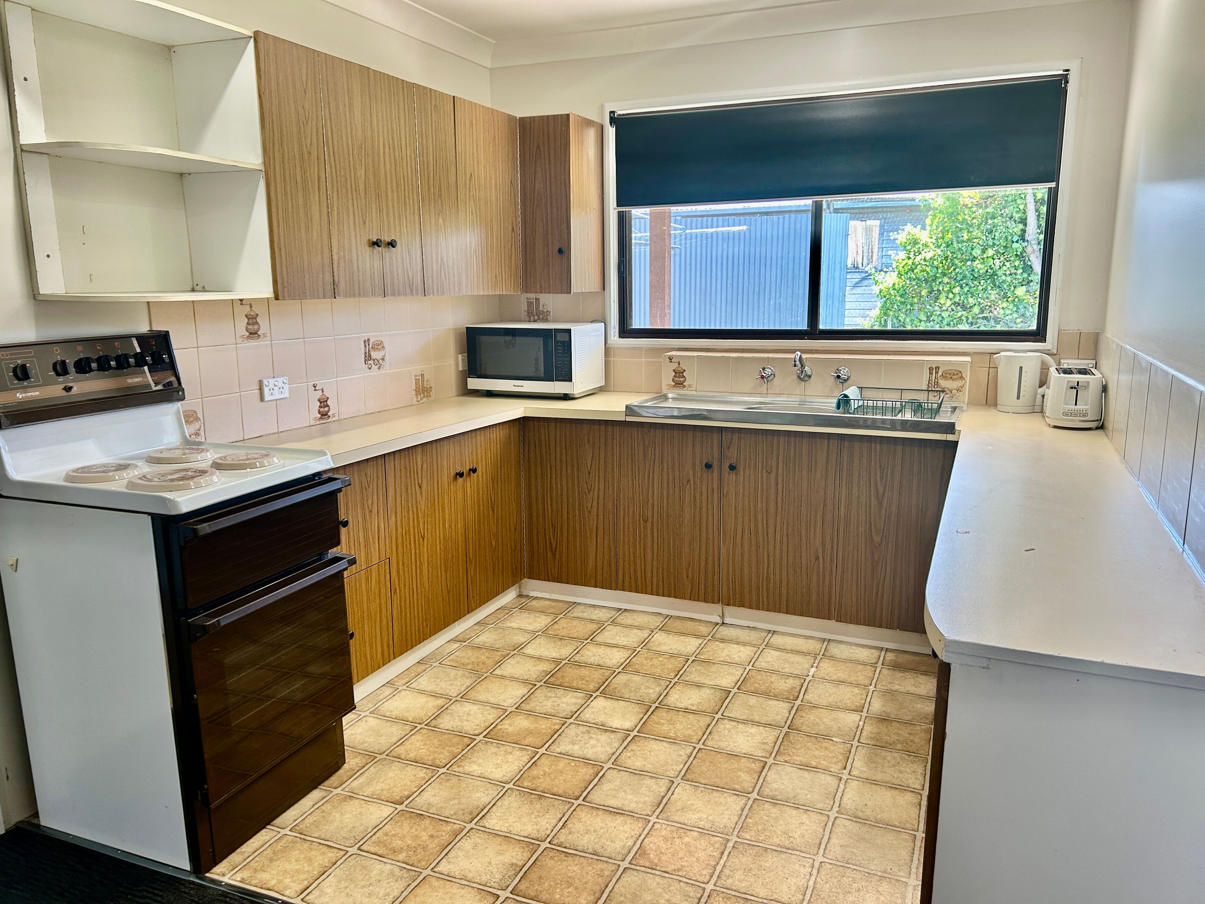 2/98 Main Street, Junee, NSW 2663