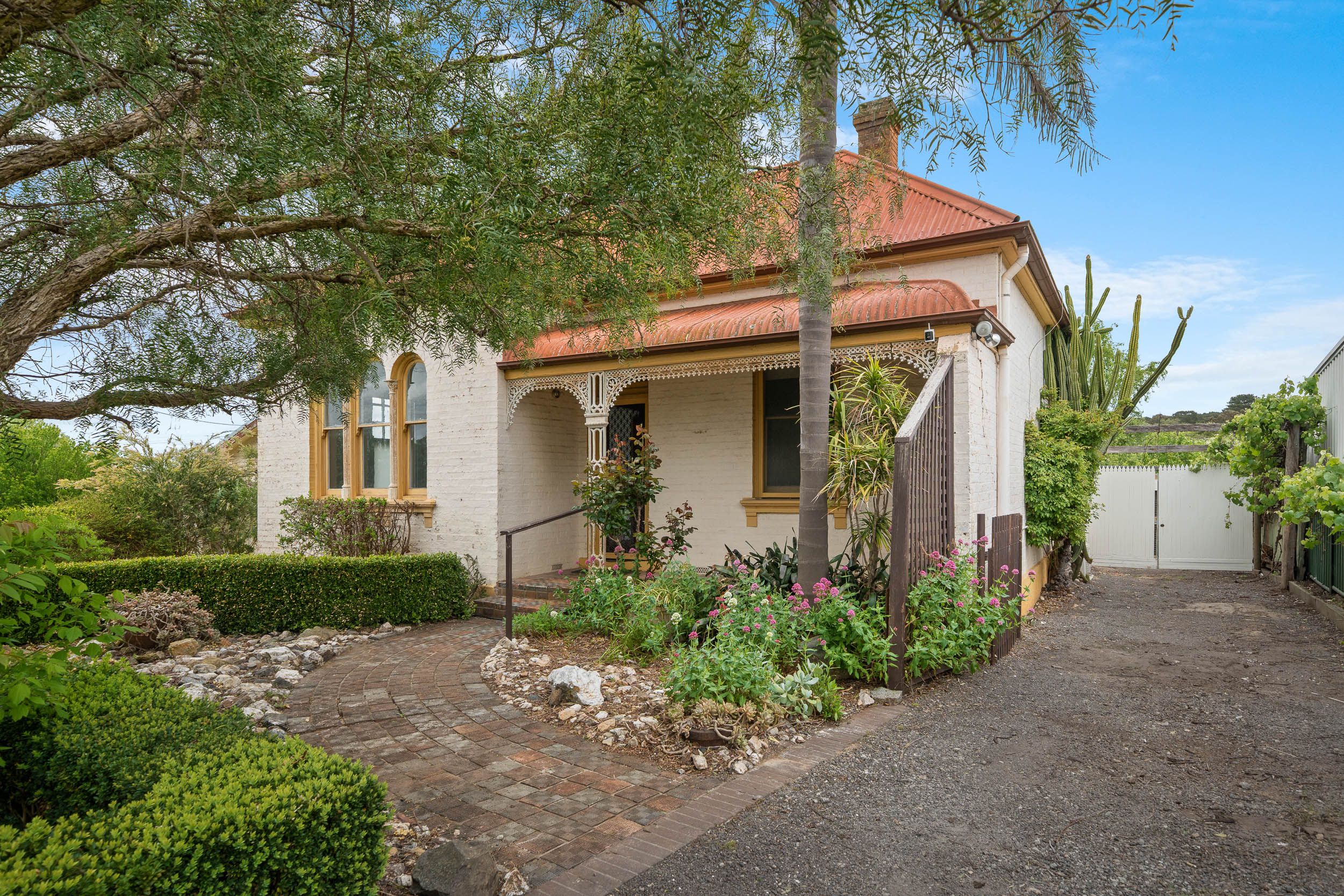 46 Deccan Street — photo from Ray White Goulburn
