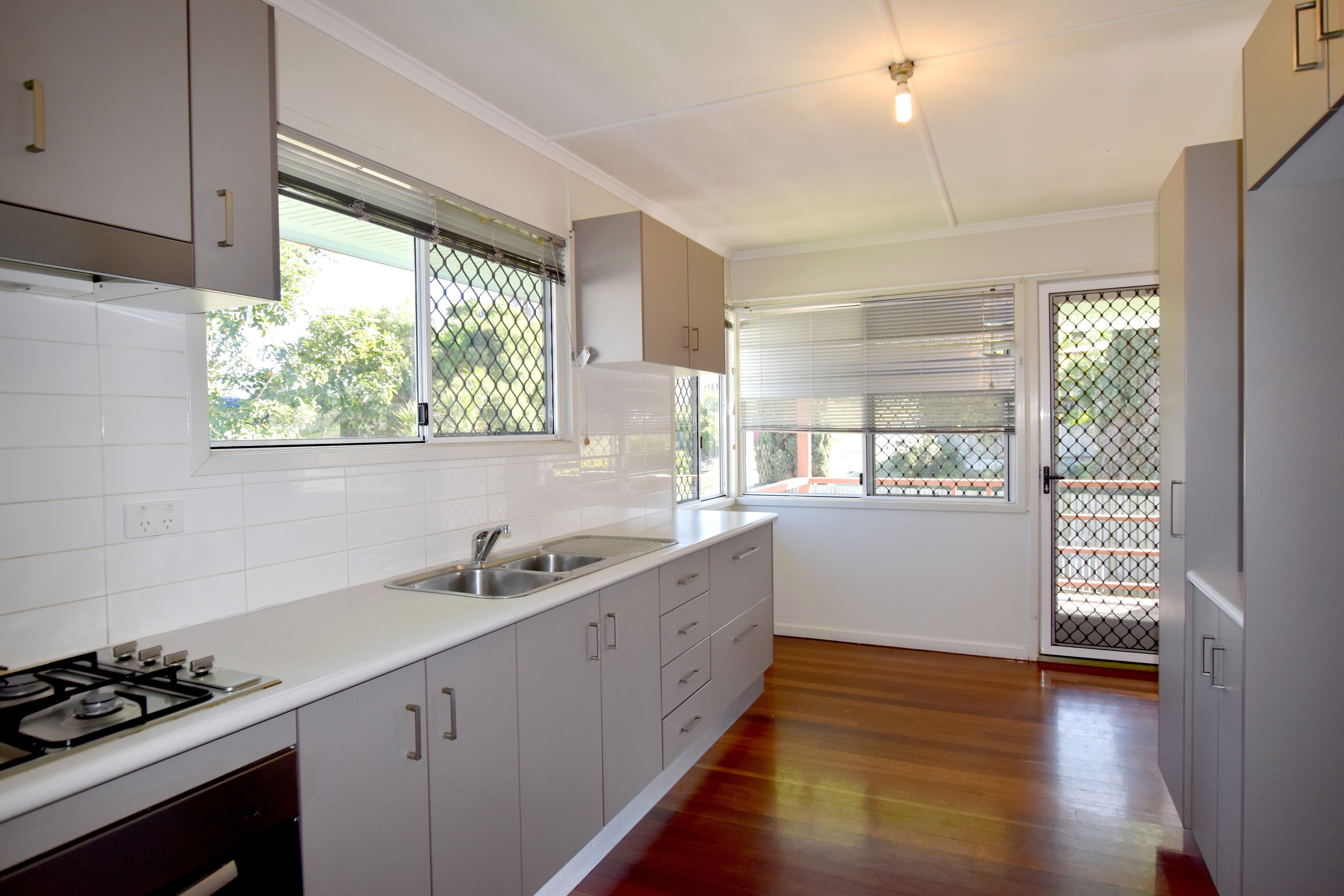 37 Mellefont Street, West Gladstone, QLD 4680