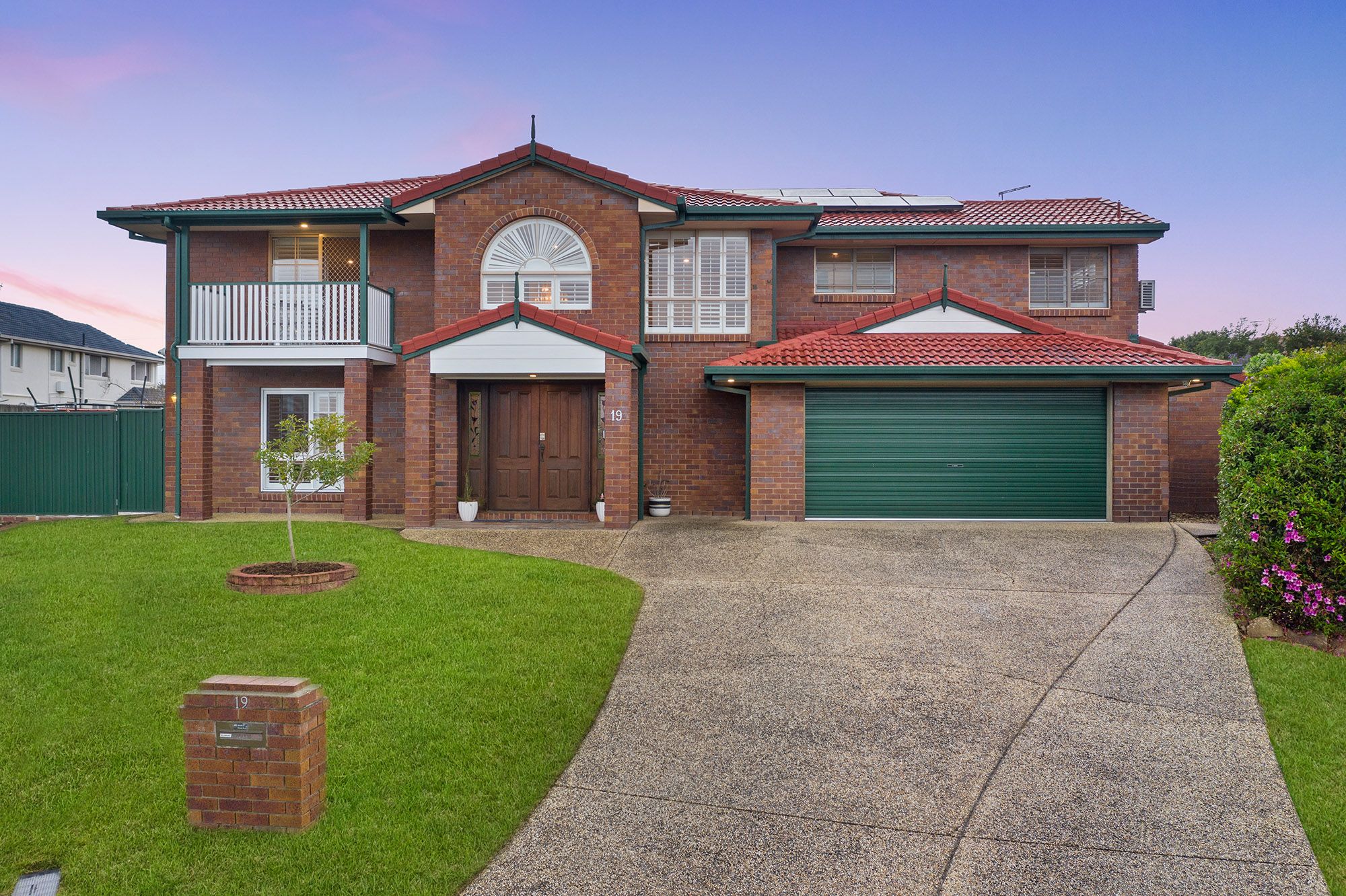 19 Norell Place, Eight Mile Plains QLD 4113