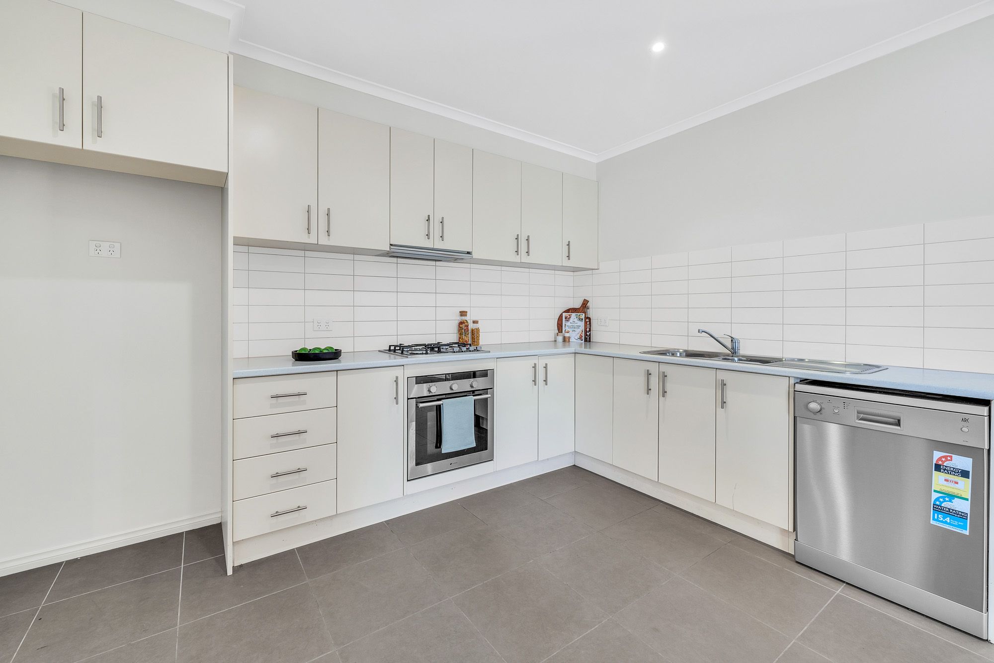 1/22 Mermaid Crescent, Wyndham Vale, VIC 3024