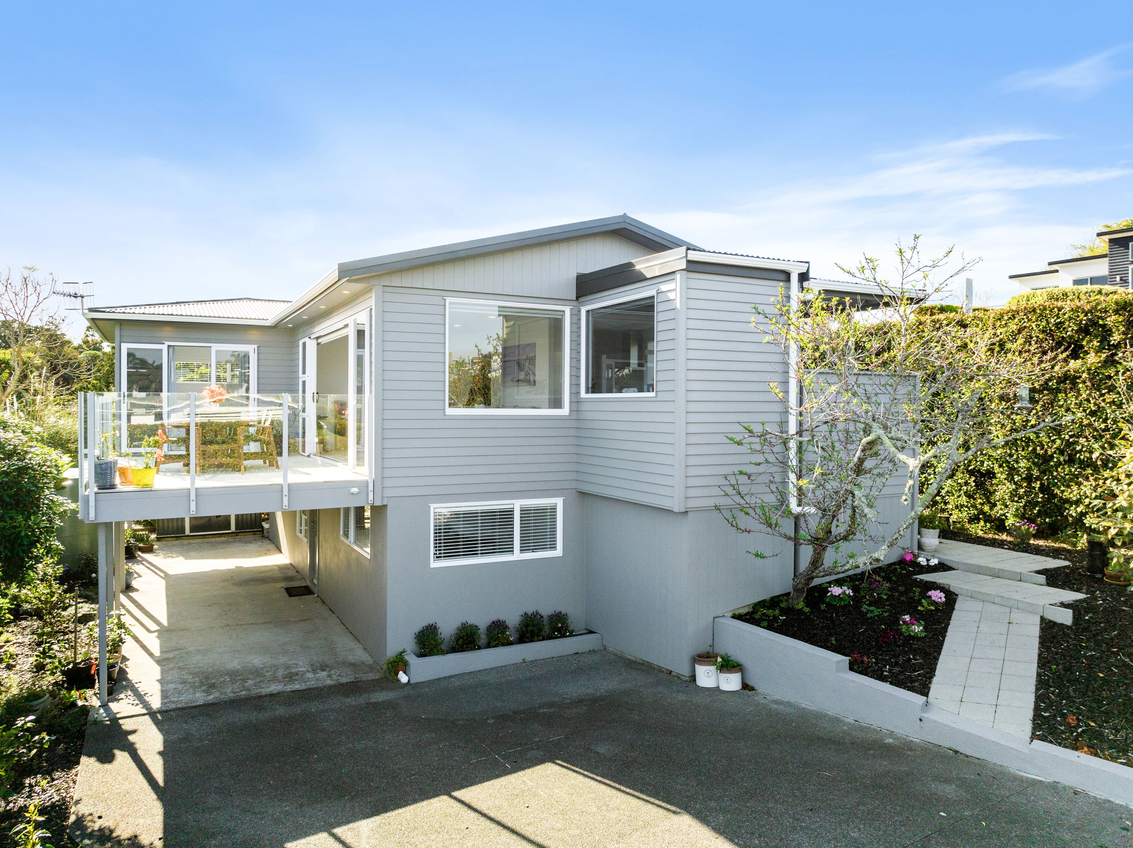 1 Alexander Avenue, Maraetai, Manukau City 2018 Sold House Beachlands