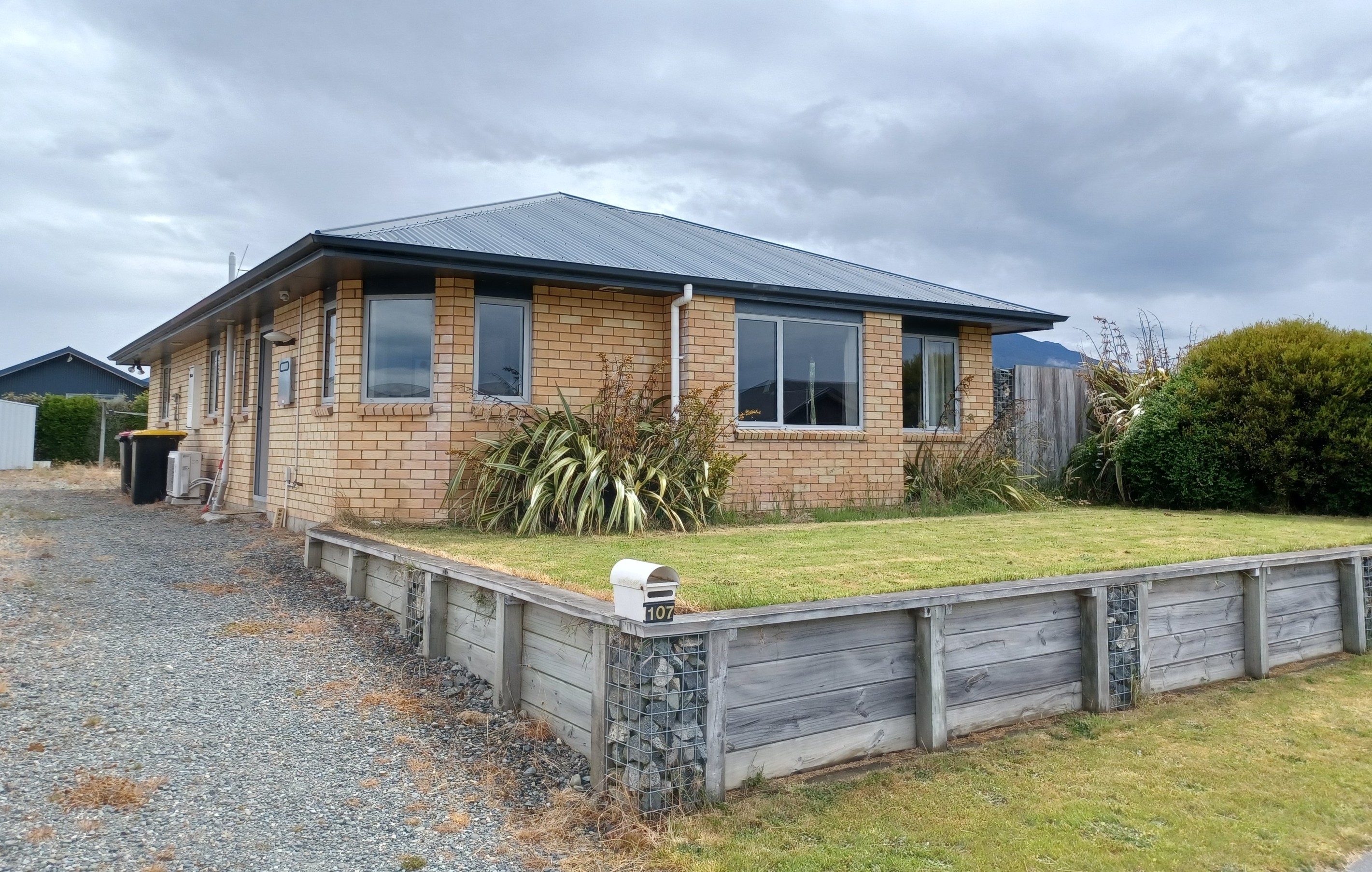 107 Howden Street, Te Anau, Southland District