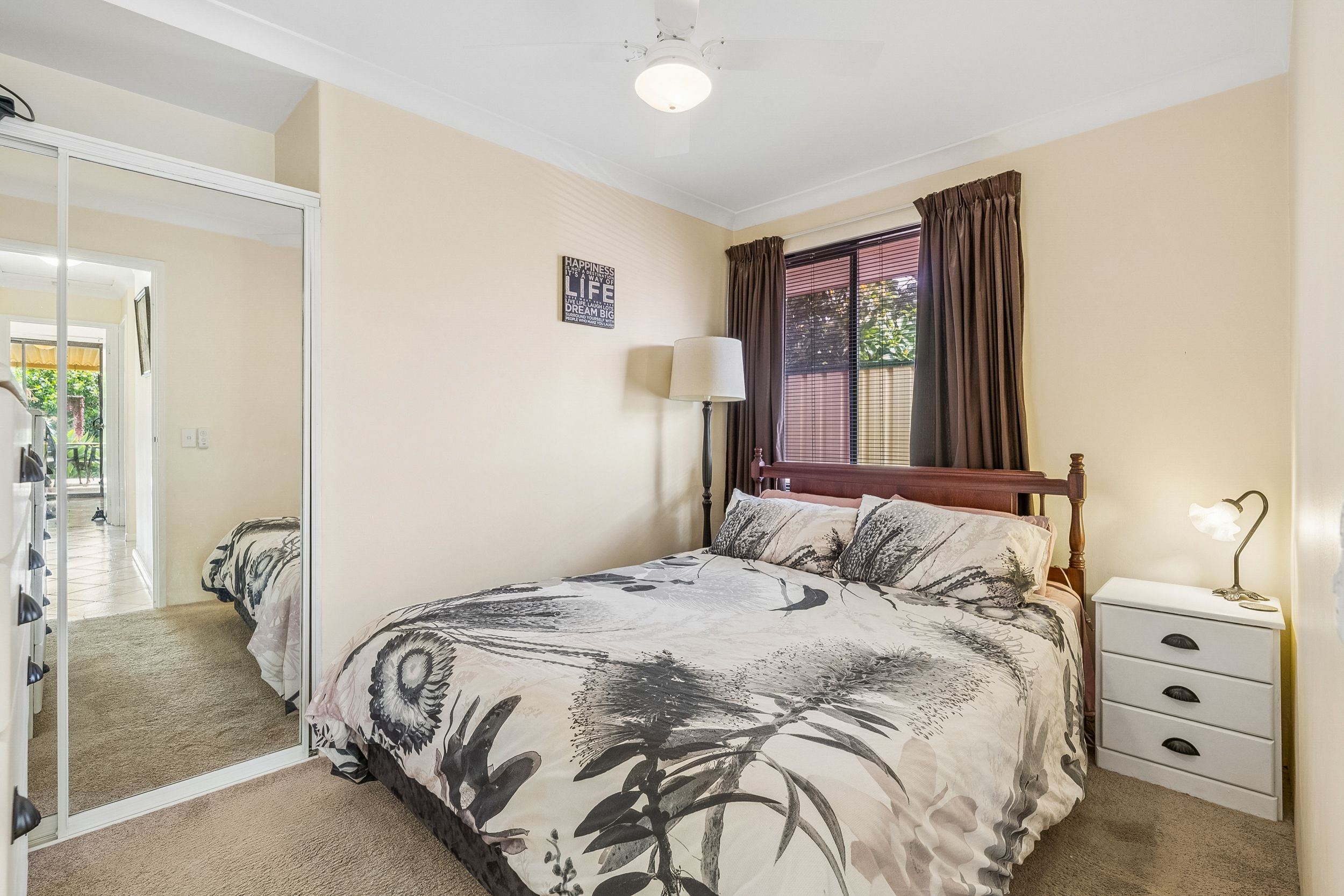 8 Palmer Crescent — photo 15 of 30