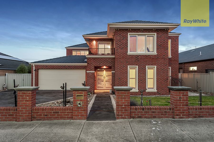 27 Tusmore Rise, Roxburgh Park, VIC 3064