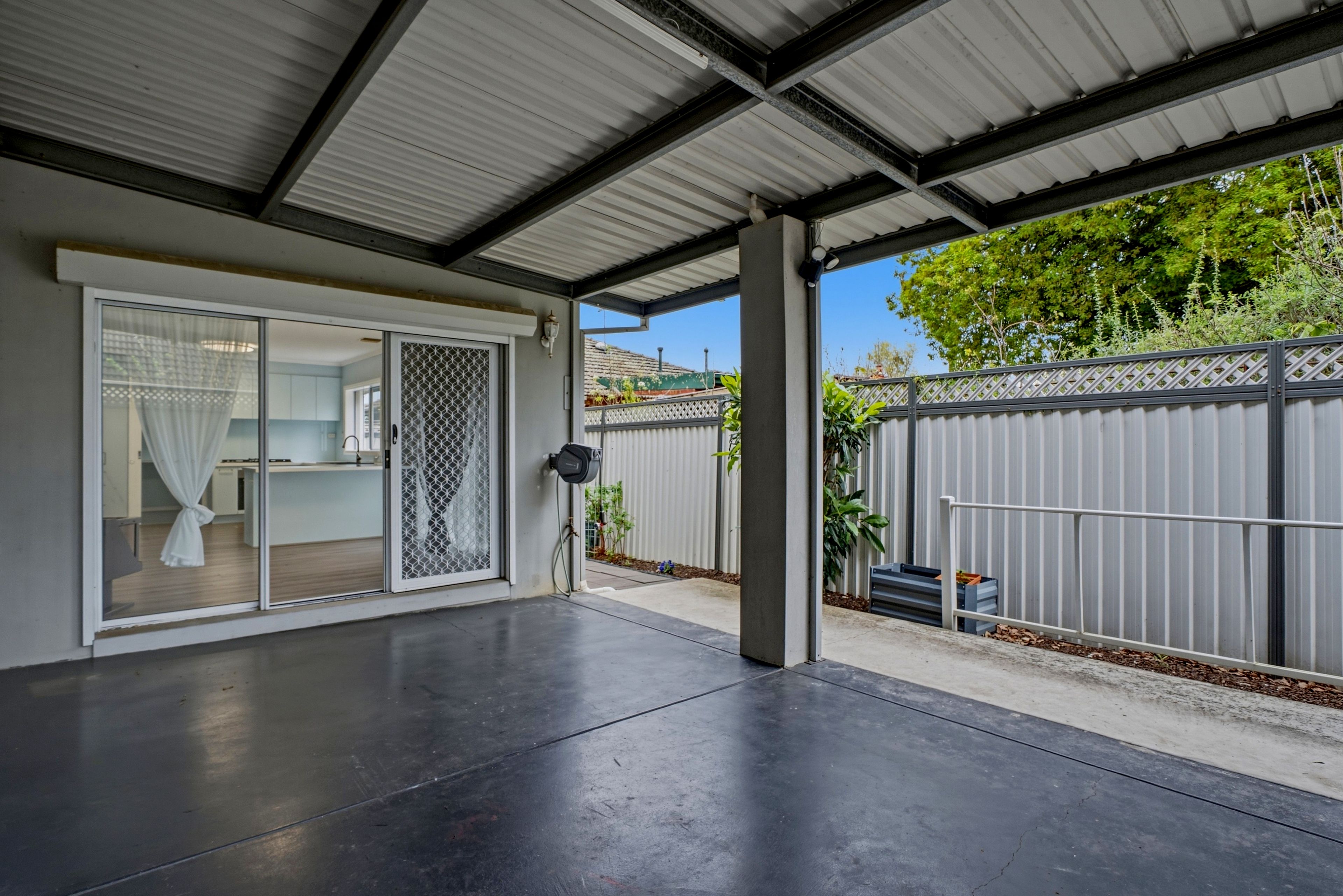 1A Burnett Street — photo 10 of 10