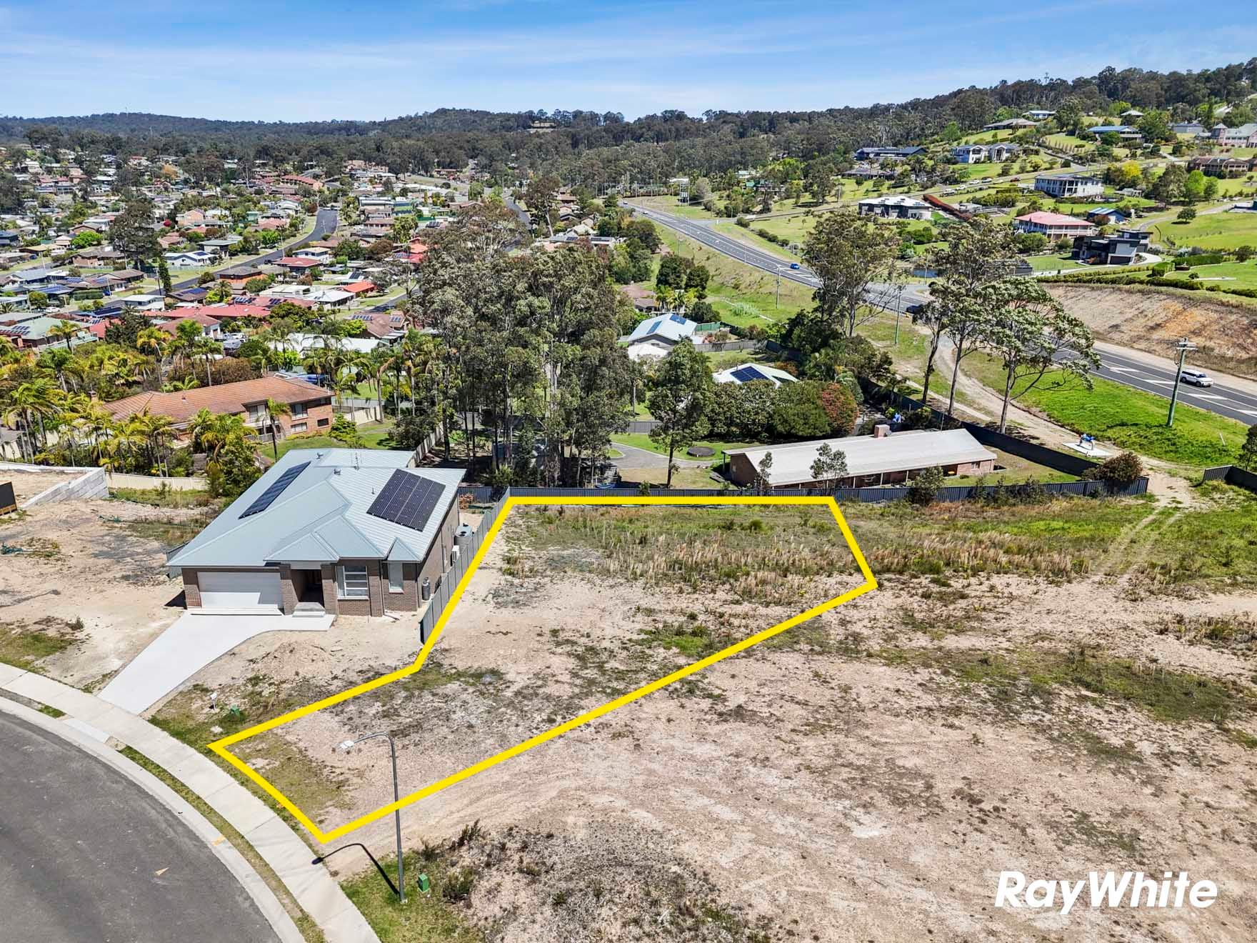 86 Freycinet Drive — photo 15 of 16