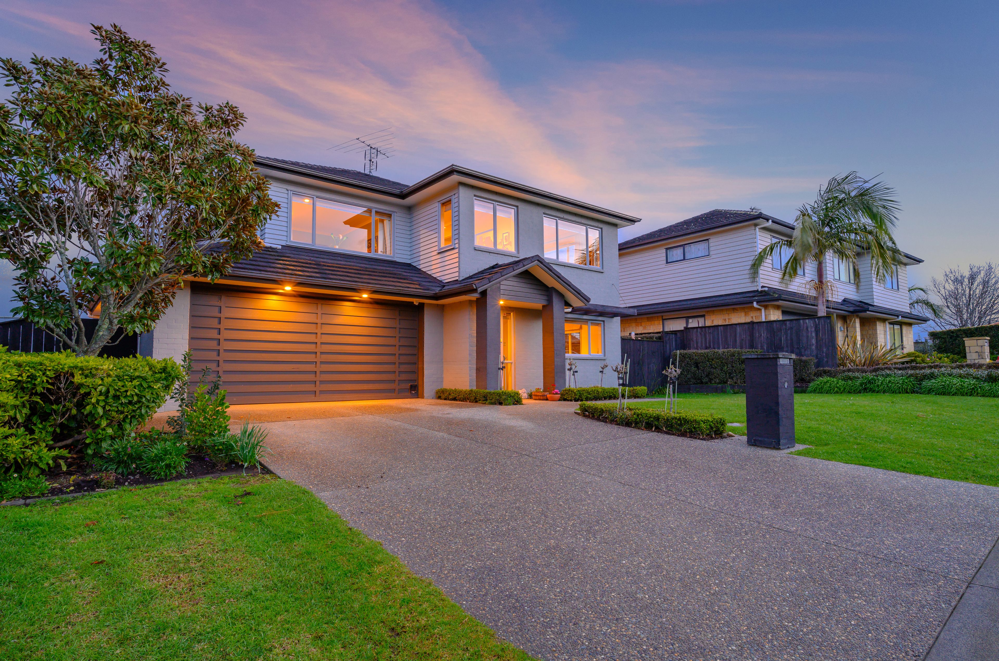 22 Gibbston Crescent, Flat Bush, Auckland