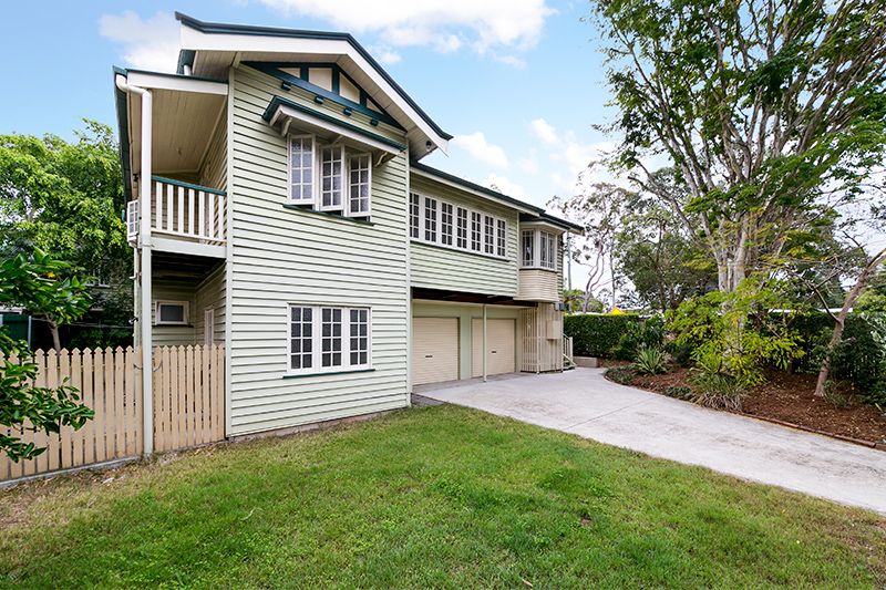 84 School Road, Yeronga, QLD 4104
