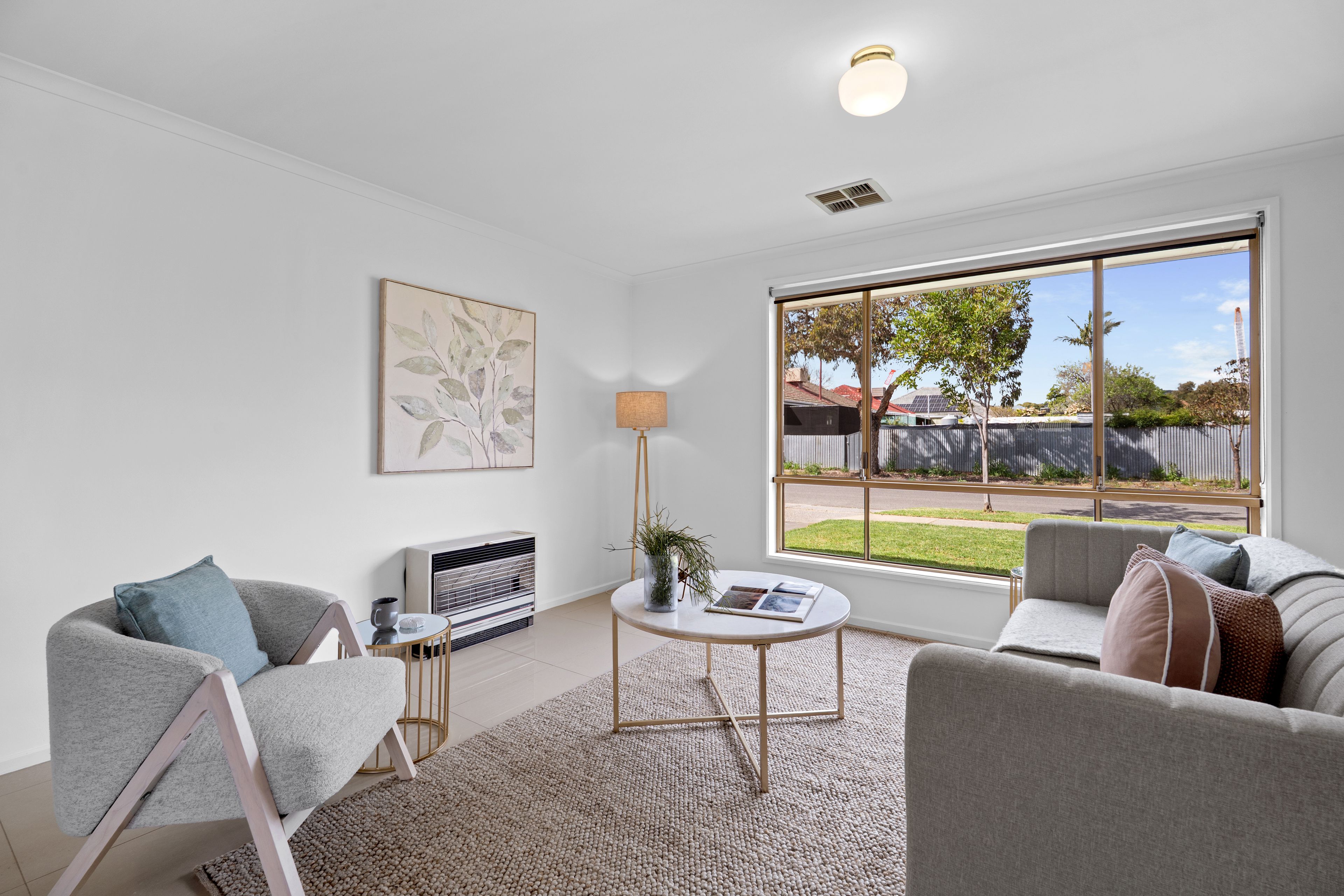 2 Walker Avenue, Clovelly Park, SA 5042
