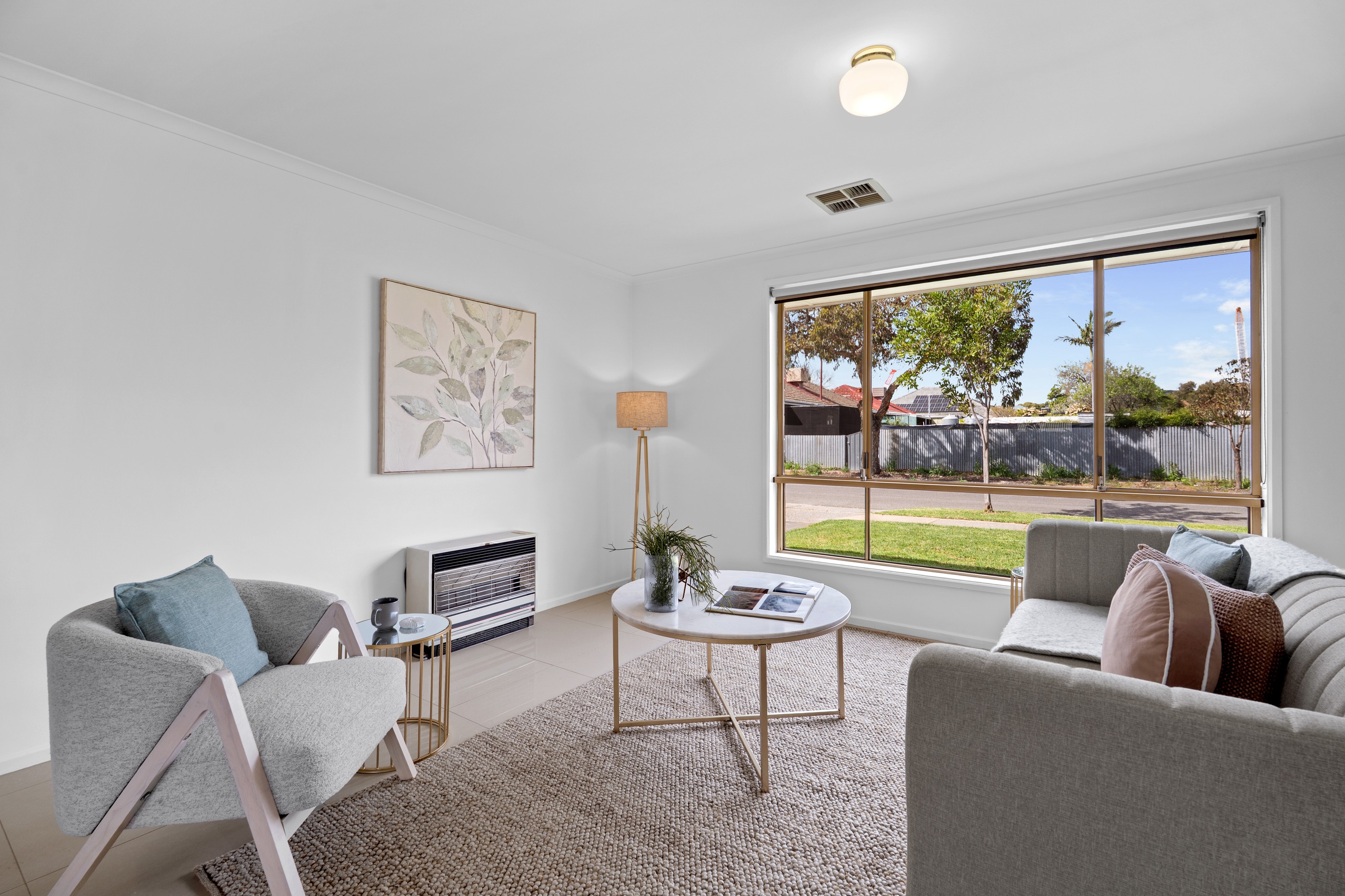 2 Walker Avenue, Clovelly Park, SA 5042
