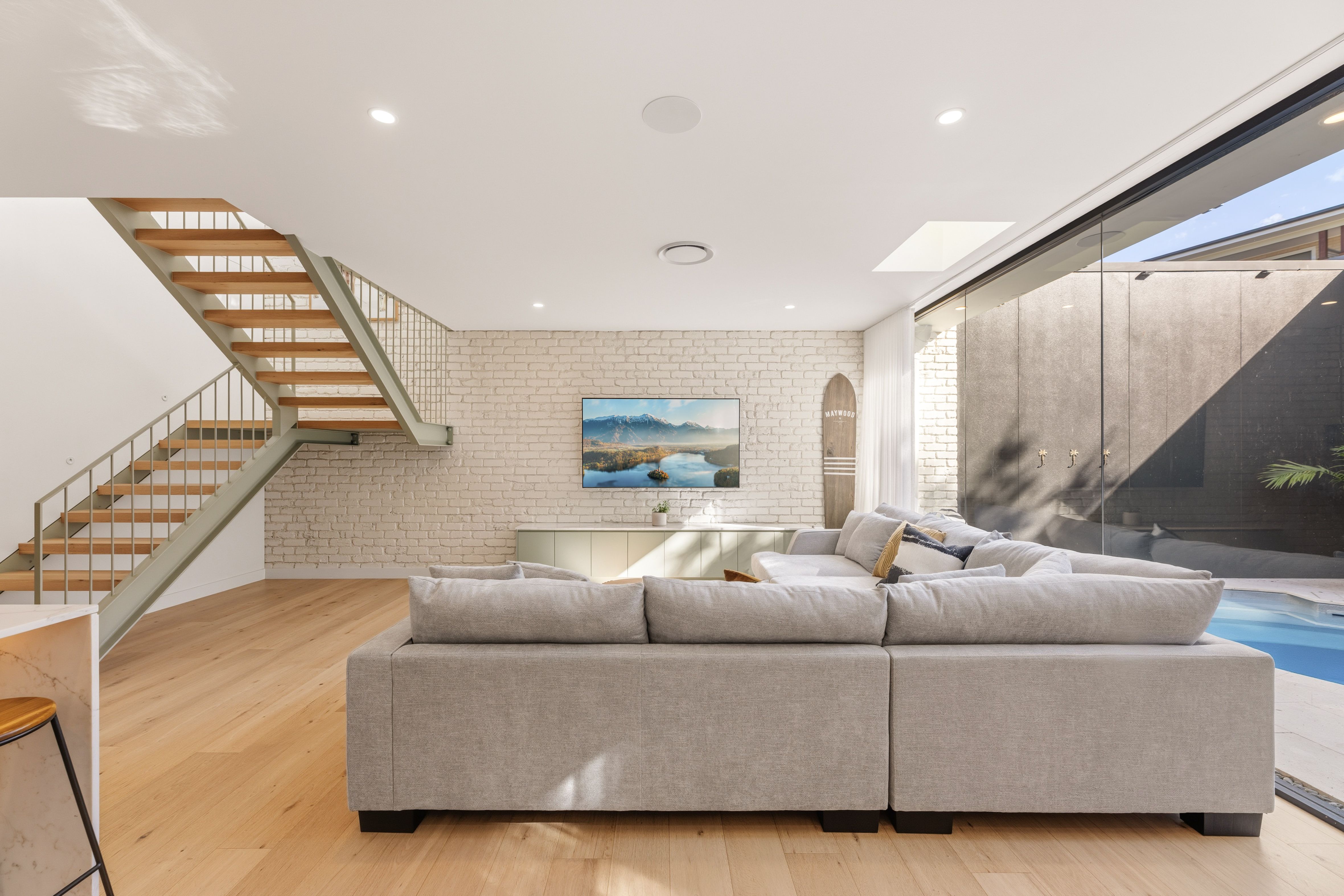 23A Shorland Avenue — photo 5 of 10
