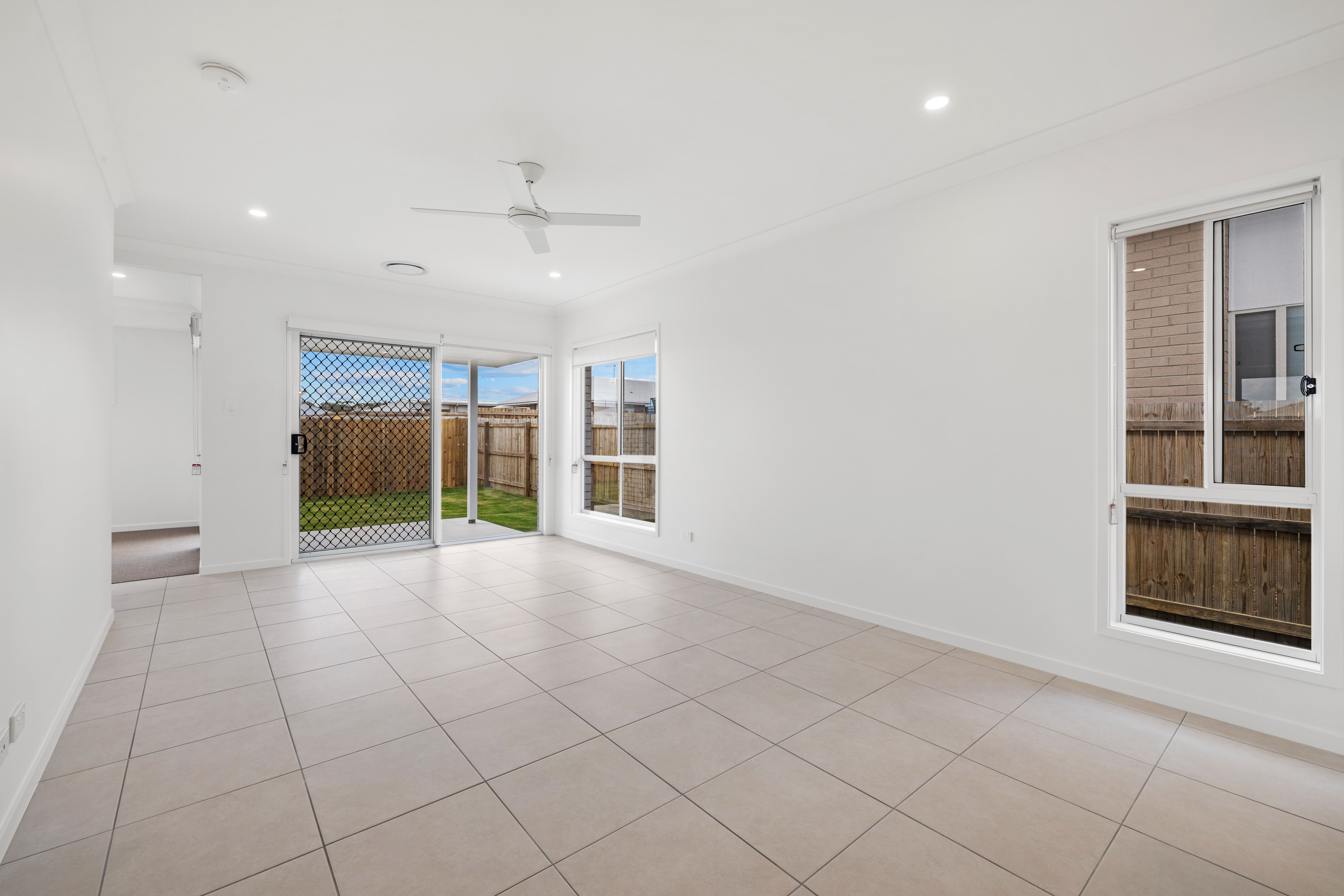 21 Jovinov Road — photo 5 of 12
