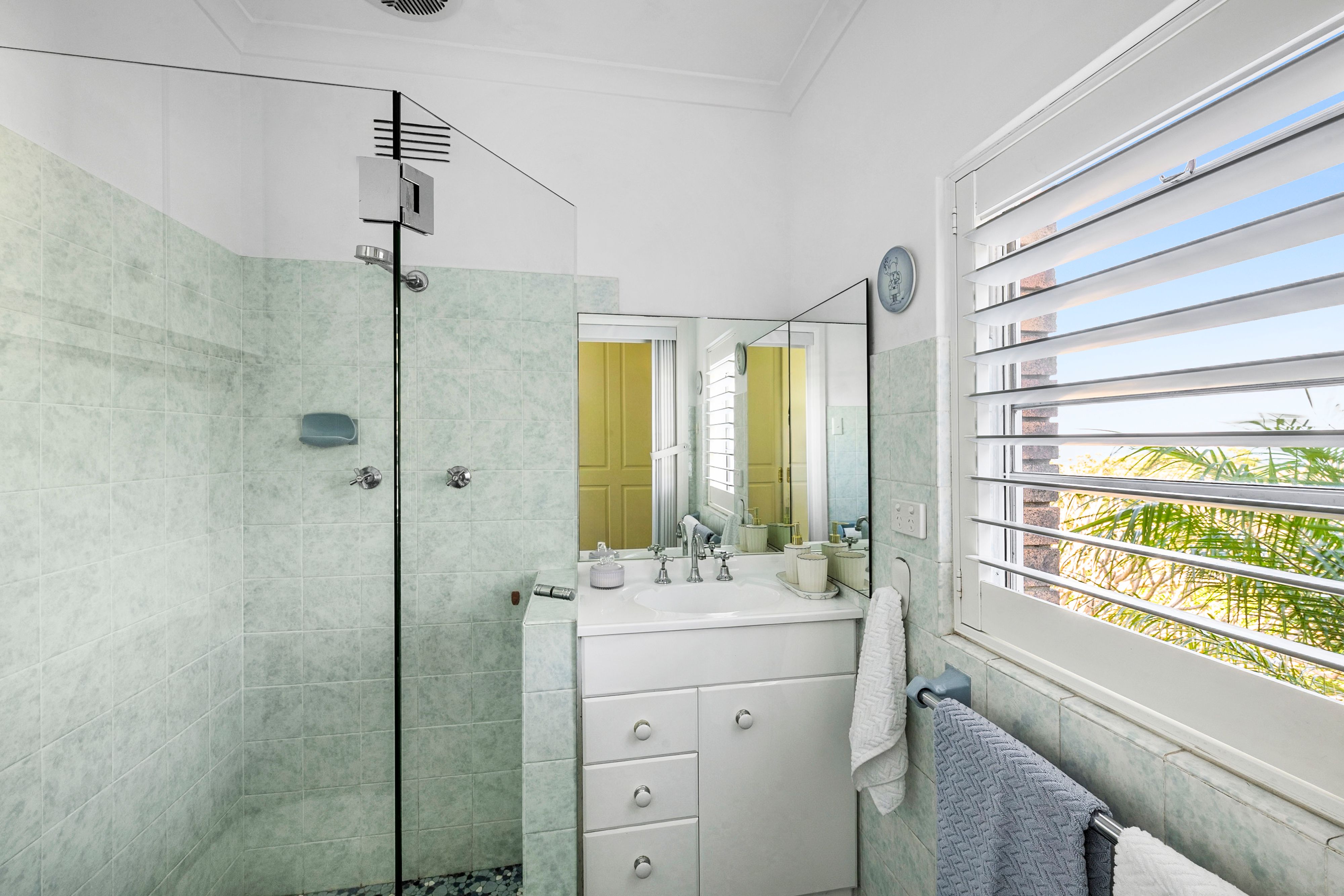4 Amelia Place — photo 12 of 14