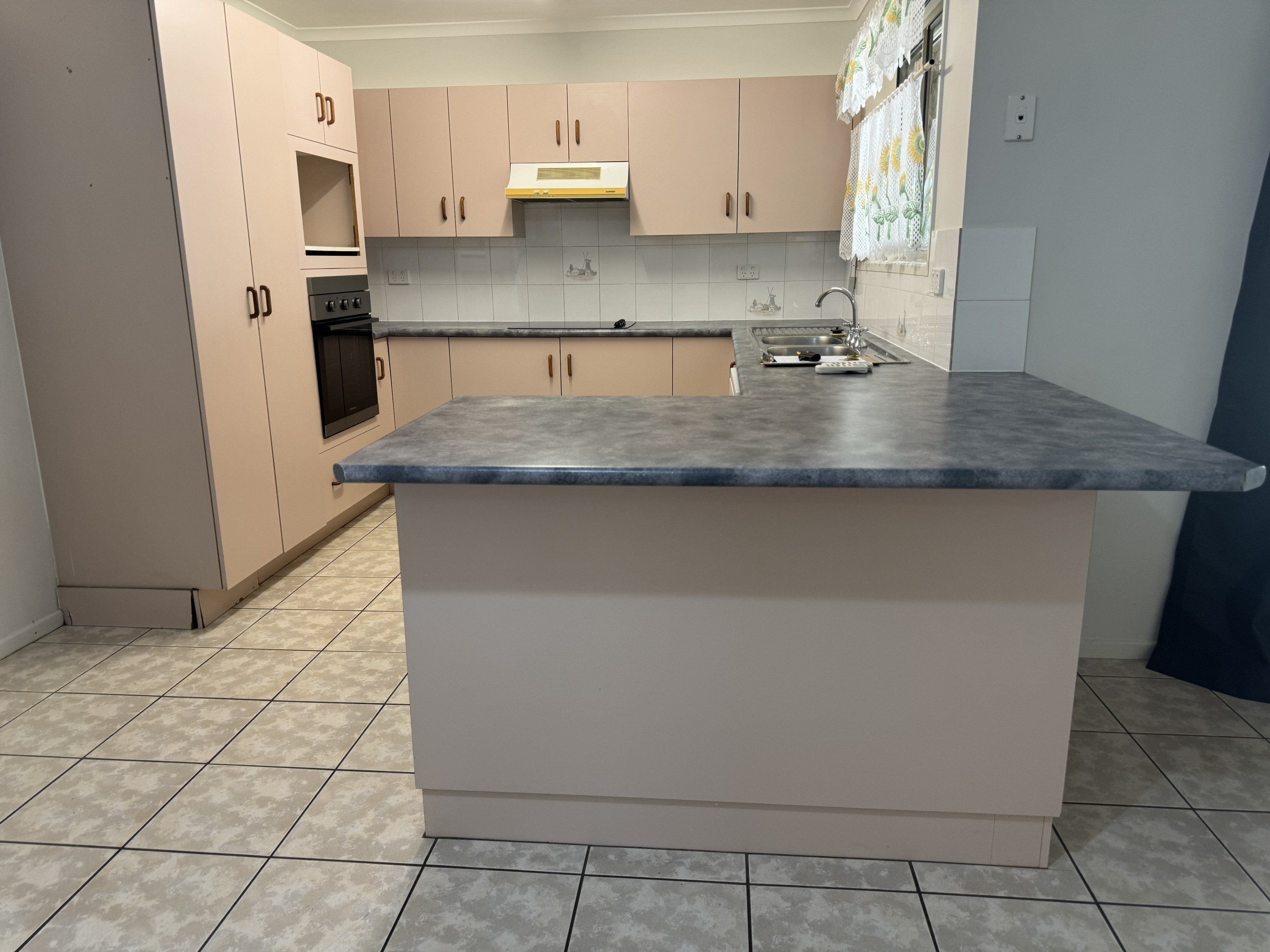 4 Edmonston Drive, Emerald, QLD 4720