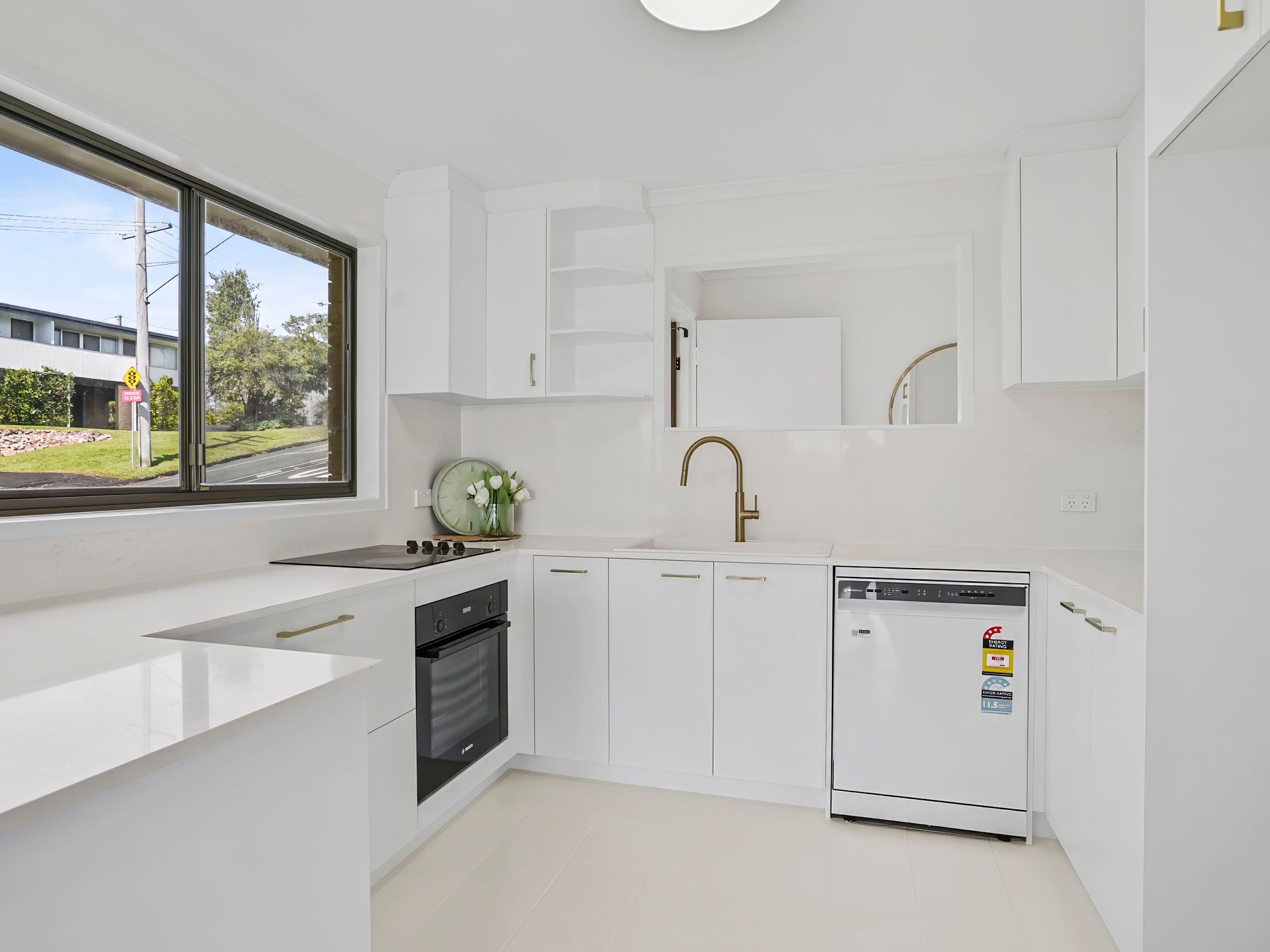 2 Tantula Road East — photo 5 of 15