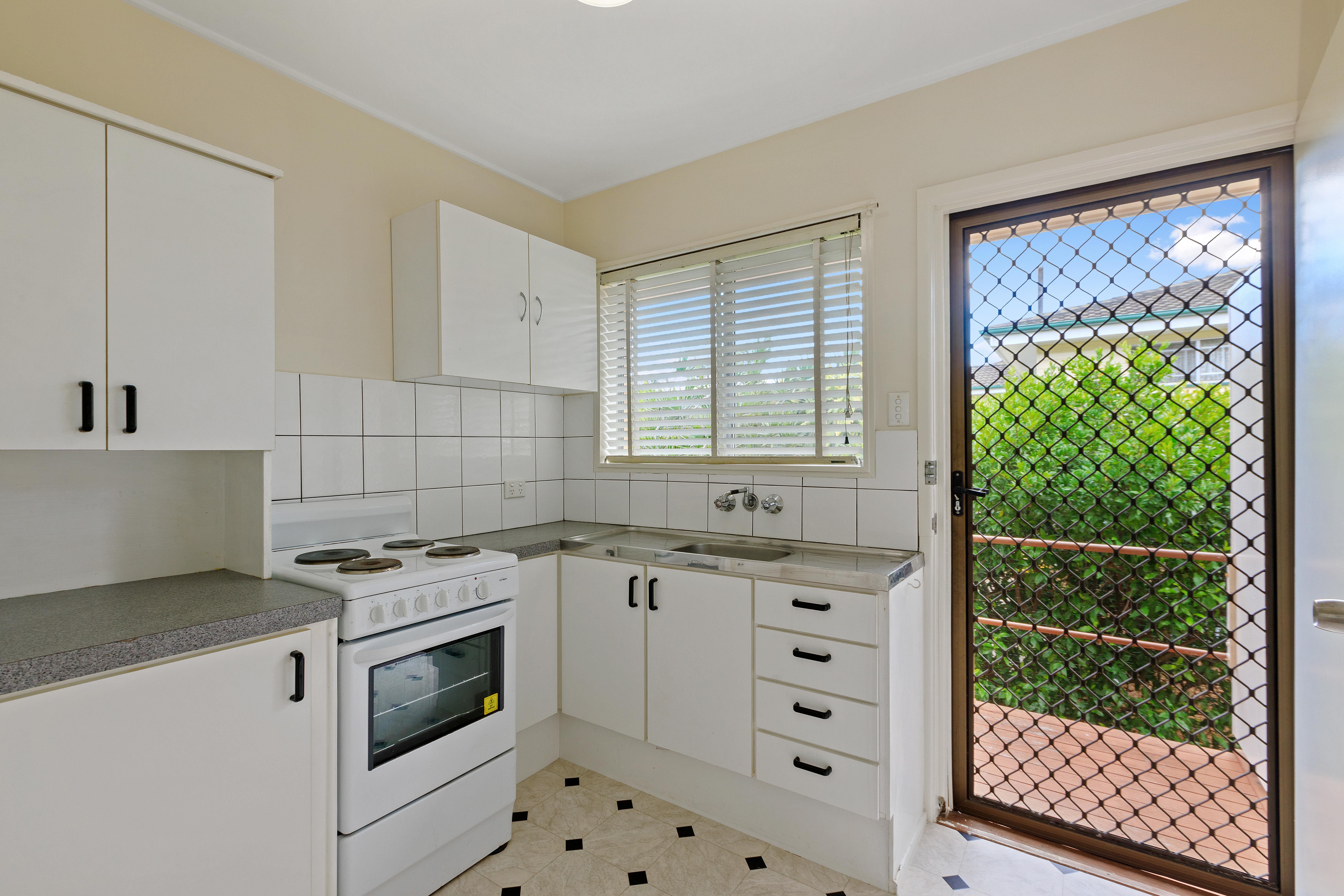 1/4 Bankside Street, Nathan, QLD 4111