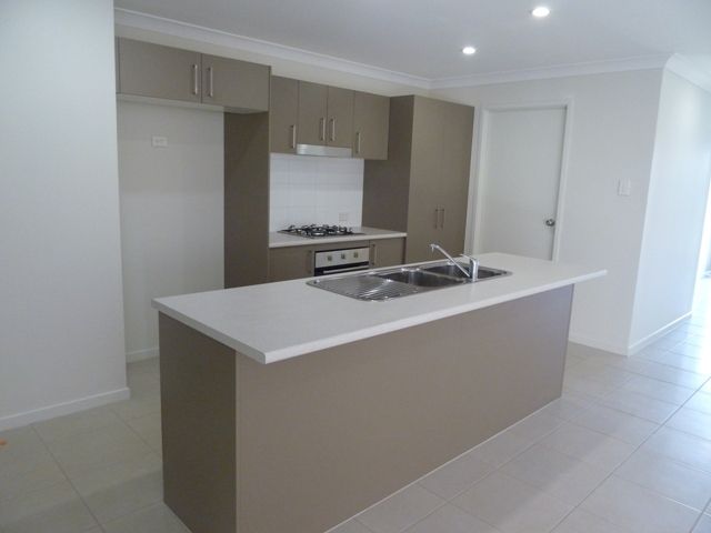 11 Glenmore Ridge Drive, Glenmore Park, NSW 2745