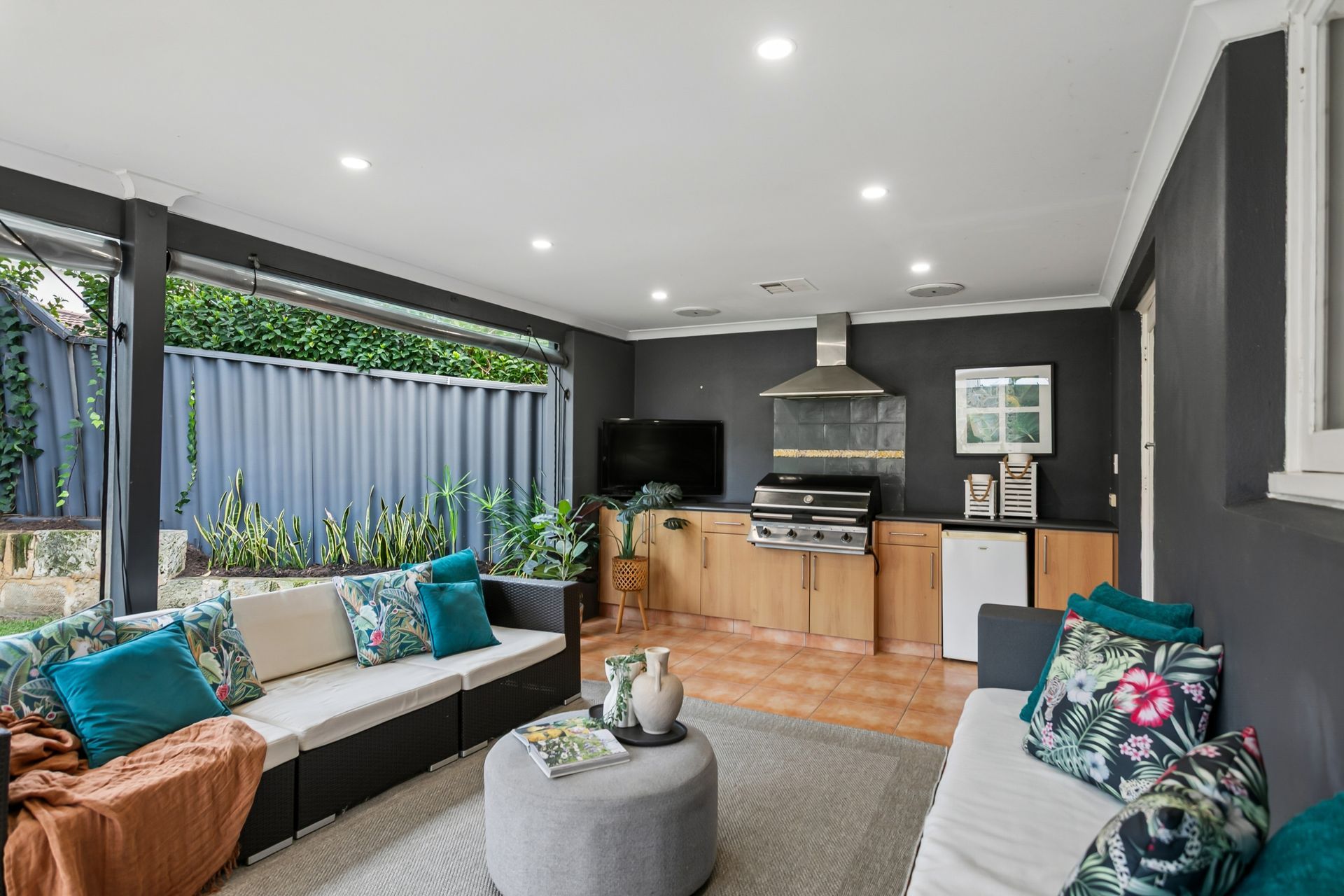 243 Weaponess Road — photo 9 of 20