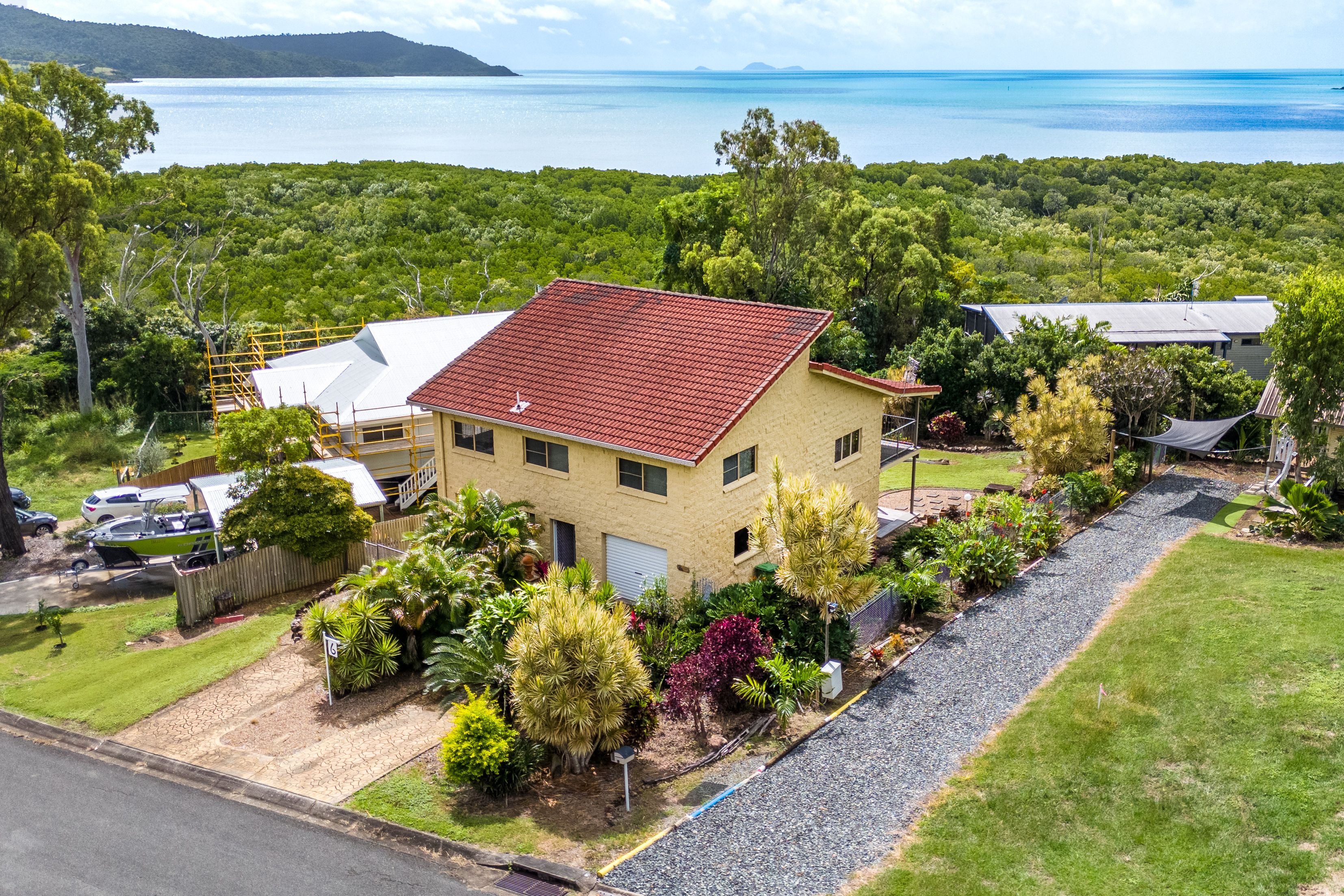 6 Alice Court, Cannonvale, QLD 4802