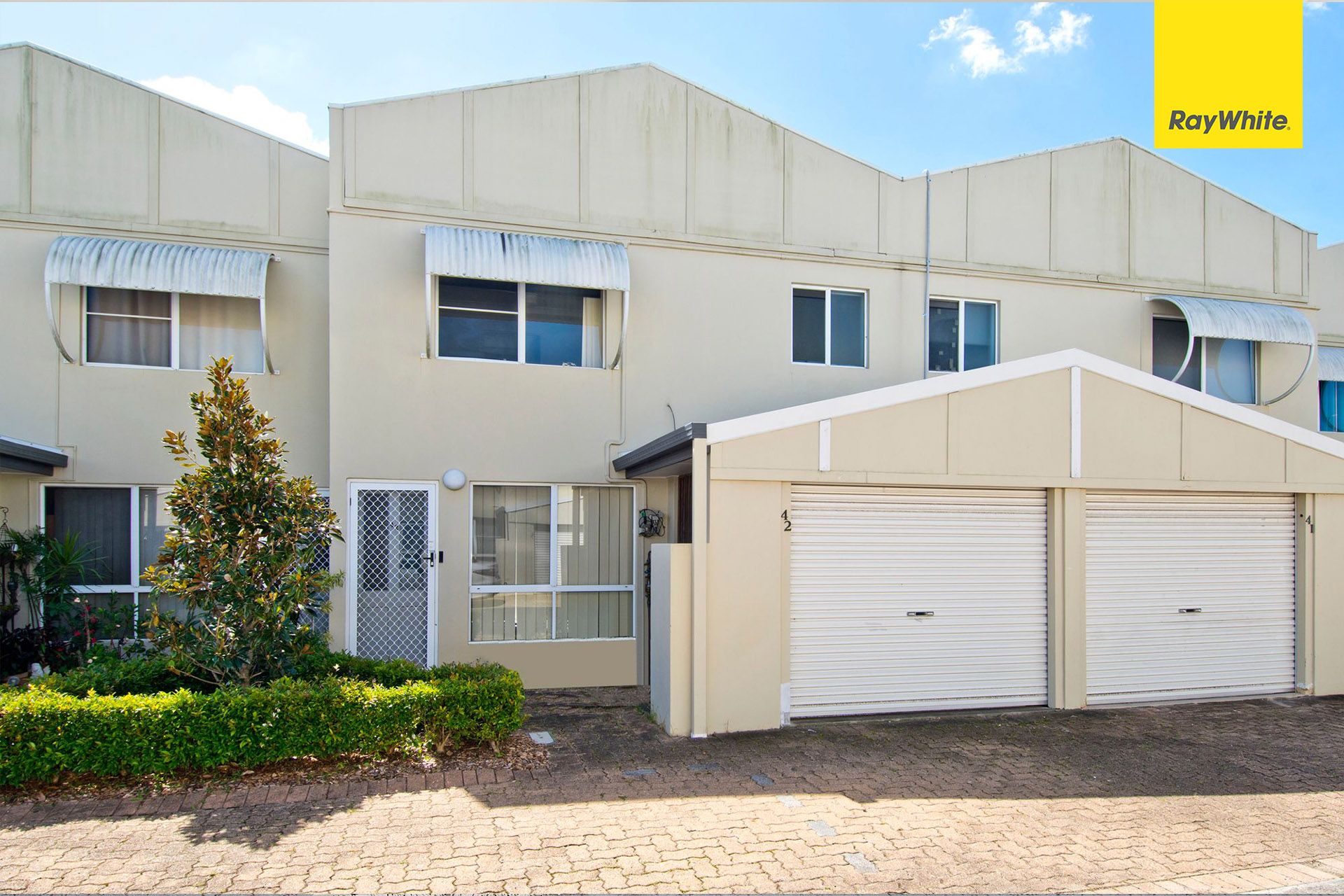 42/11 Allora Street — photo from Ray White Logan City