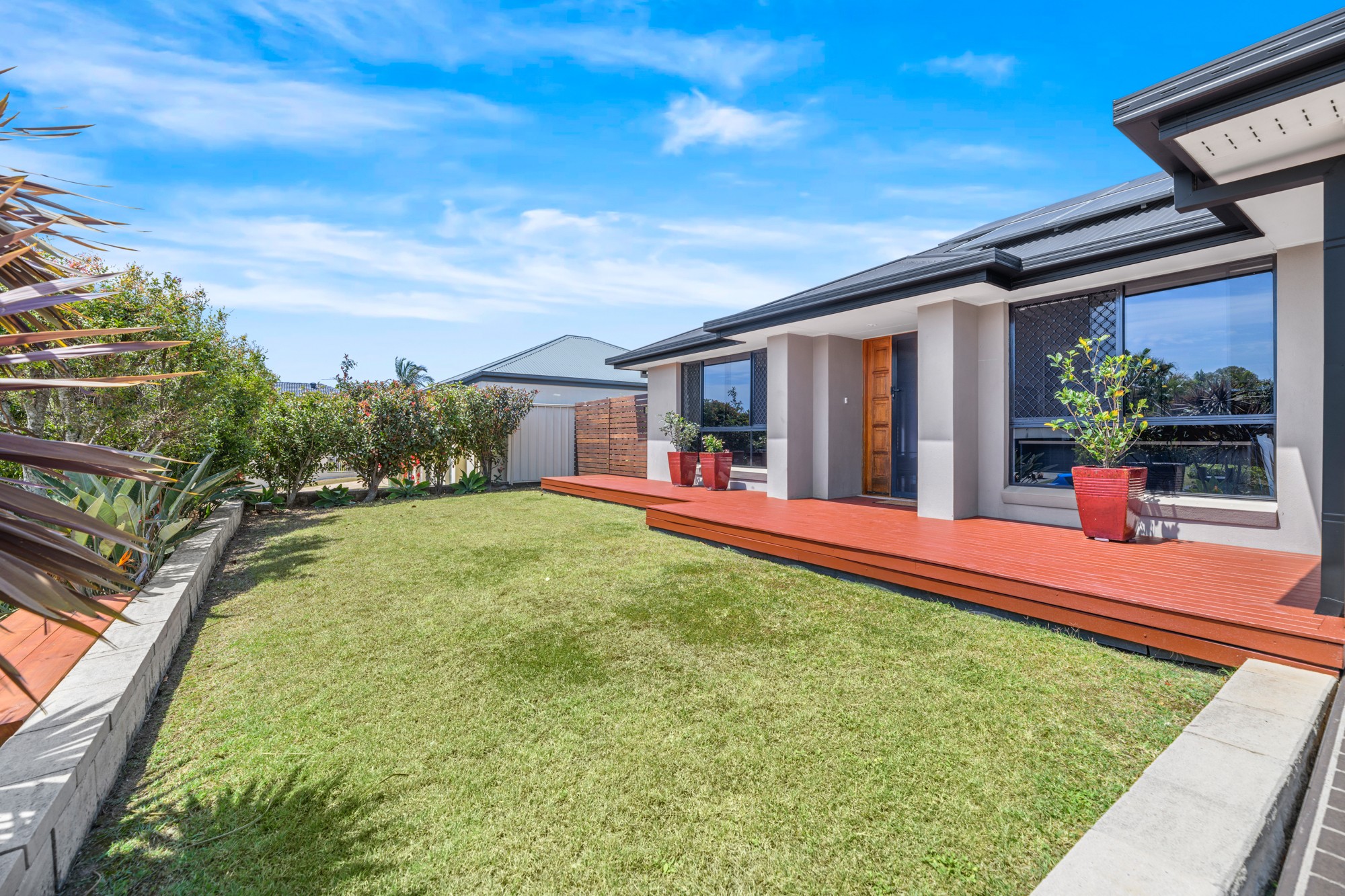 16 Mallan Terrace, Birkdale, QLD 4159