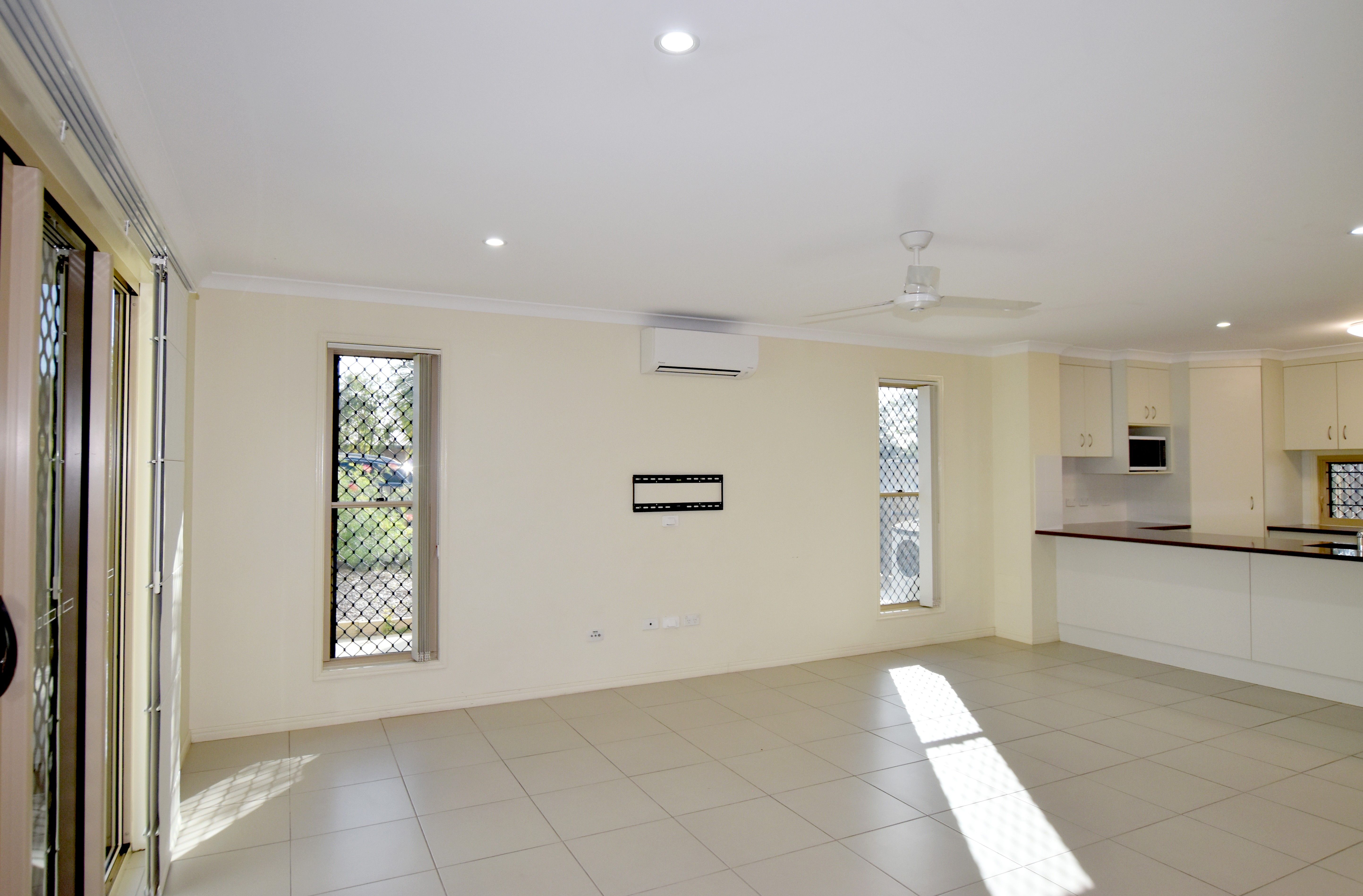 1/1 Cross Street, South Gladstone, QLD 4680