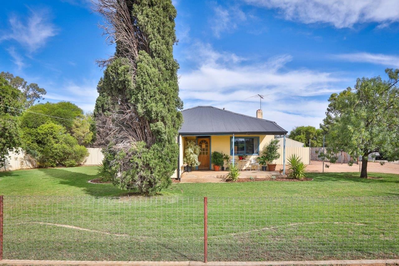 3018 Deakin Avenue, Mildura, VIC 3500