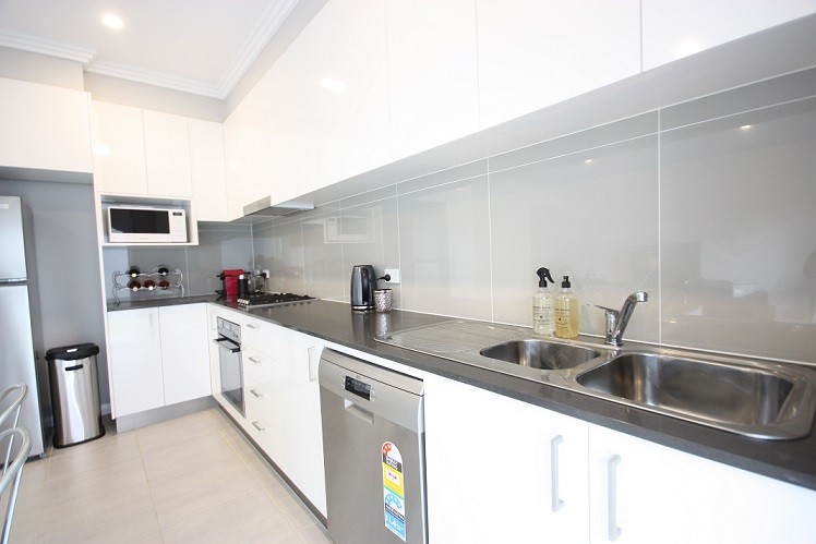 1/2 Wire Lane, Camden South, NSW 2570