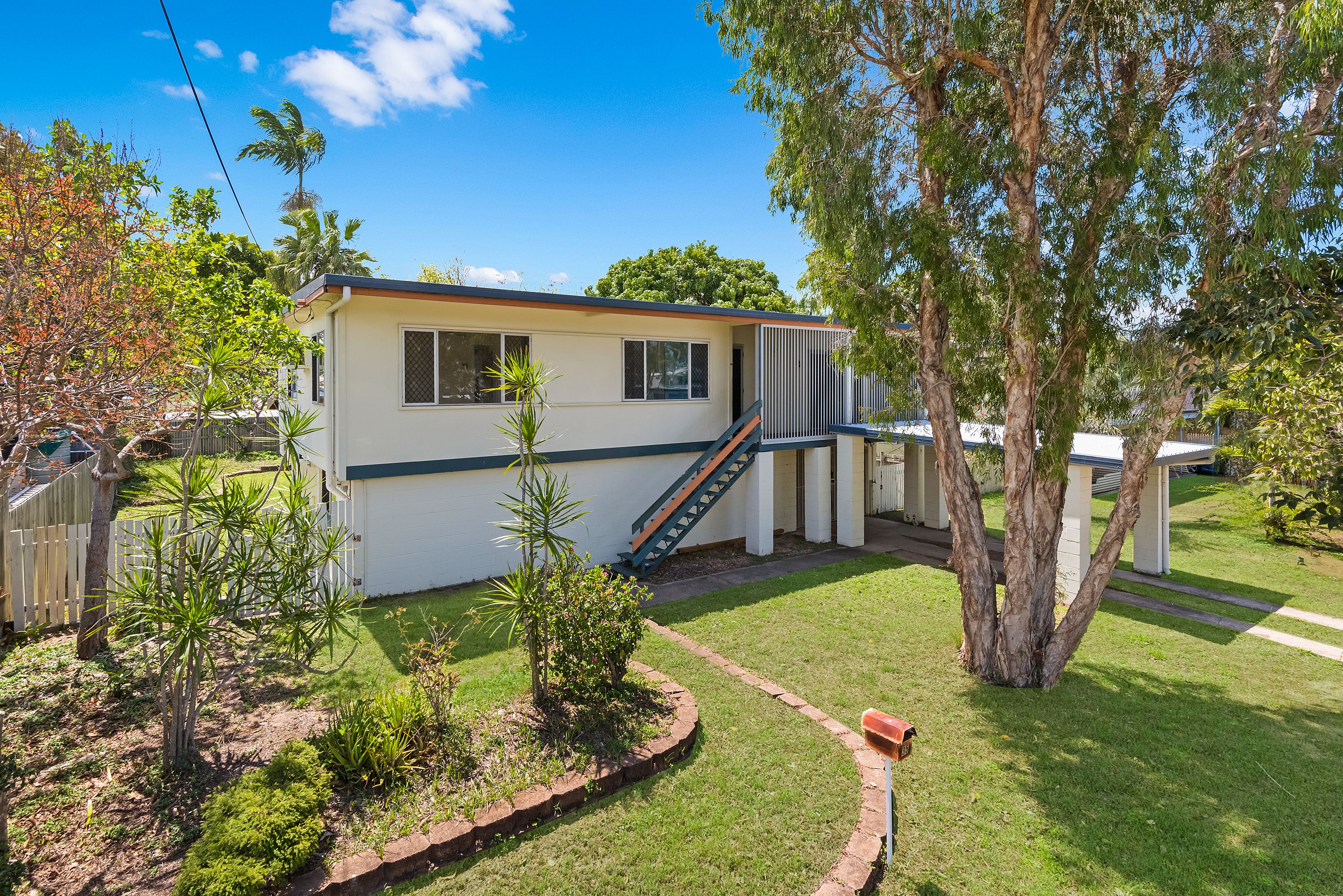 35 Barellan Street, Cranbrook QLD 4814
