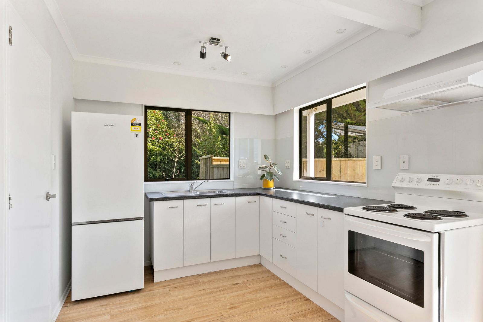 30a Bassett Road, Johnsonville, Wellington City