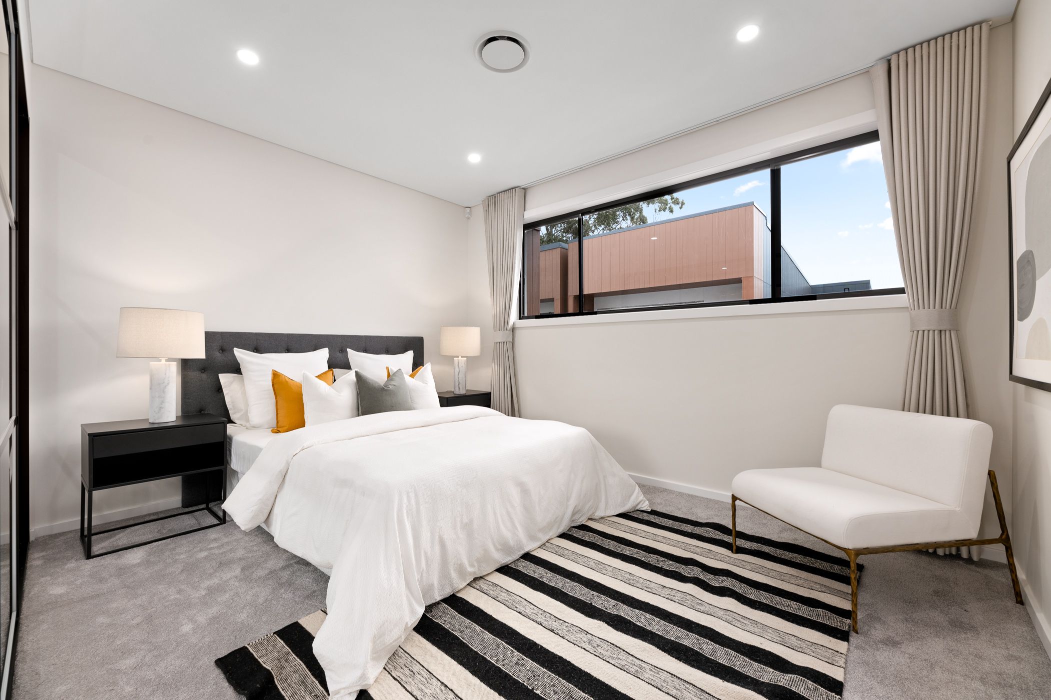 9/1 Raine Place — photo 7 of 9