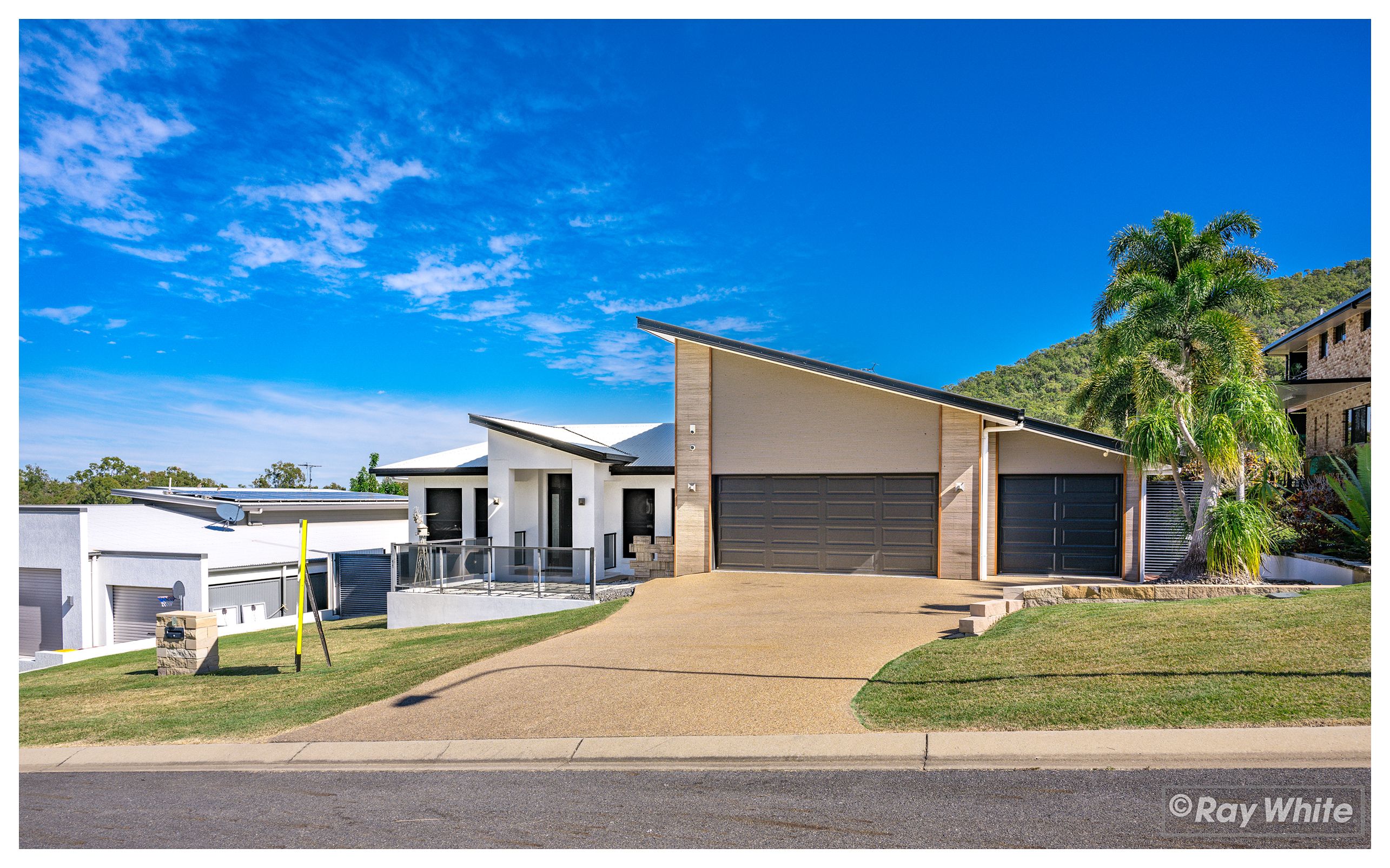 5 Retreat Avenue, Norman Gardens, QLD 4701