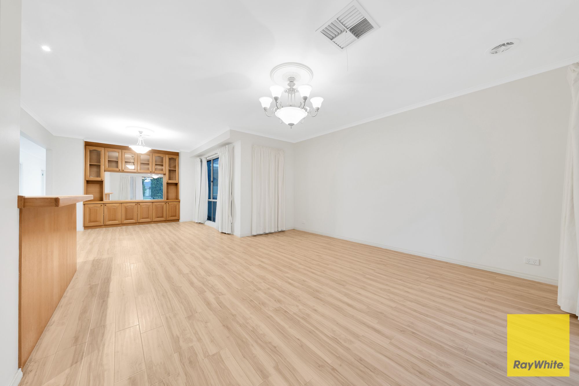 13 Eleanor Drive — photo 9 of 30