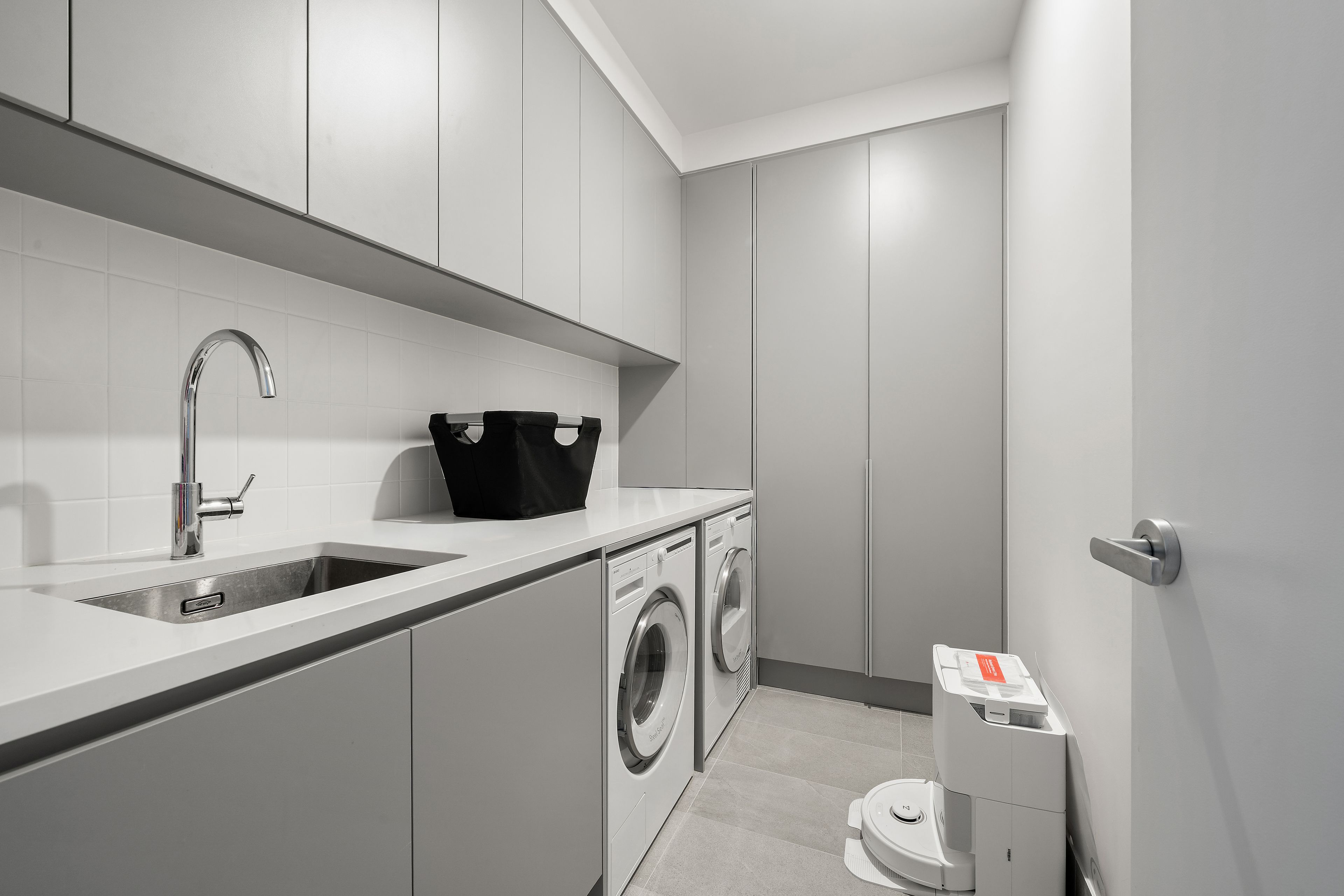 5/1 Lady Nelson Place — photo 16 of 25