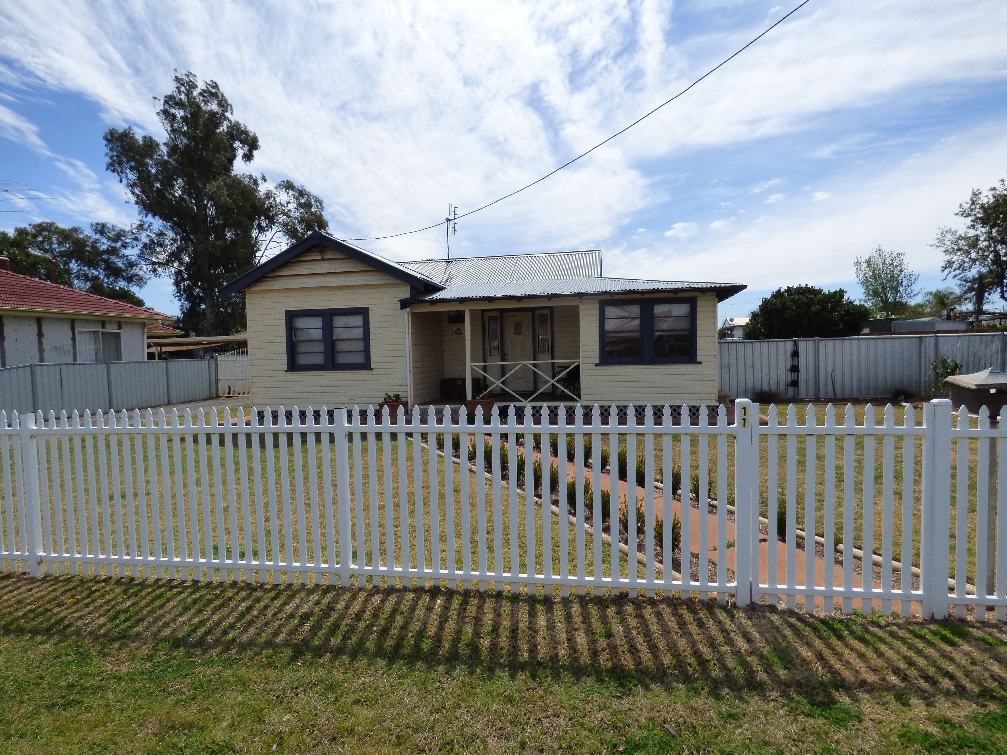 11 Thomson Street