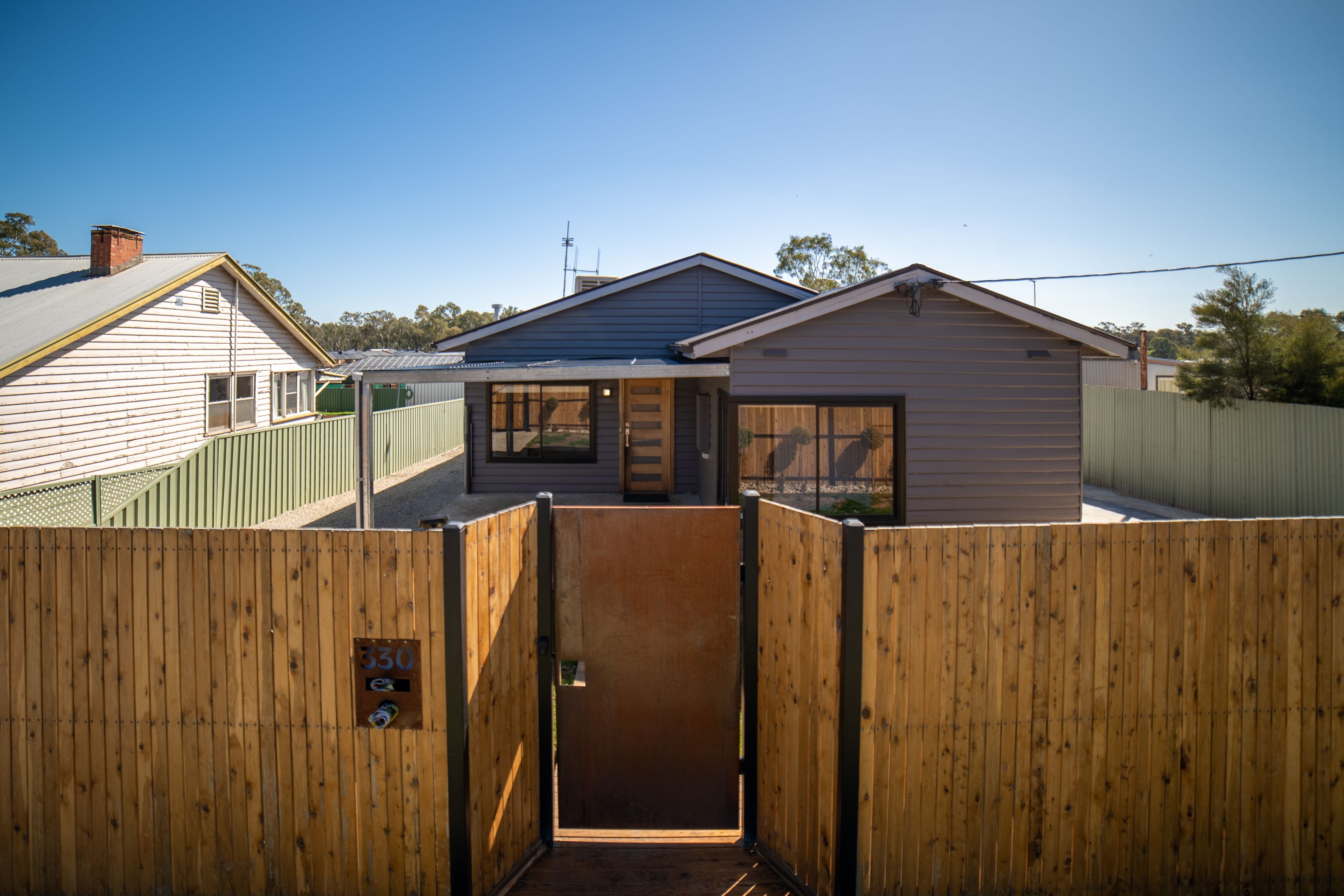 330 High Street, Kangaroo Flat, VIC 3555