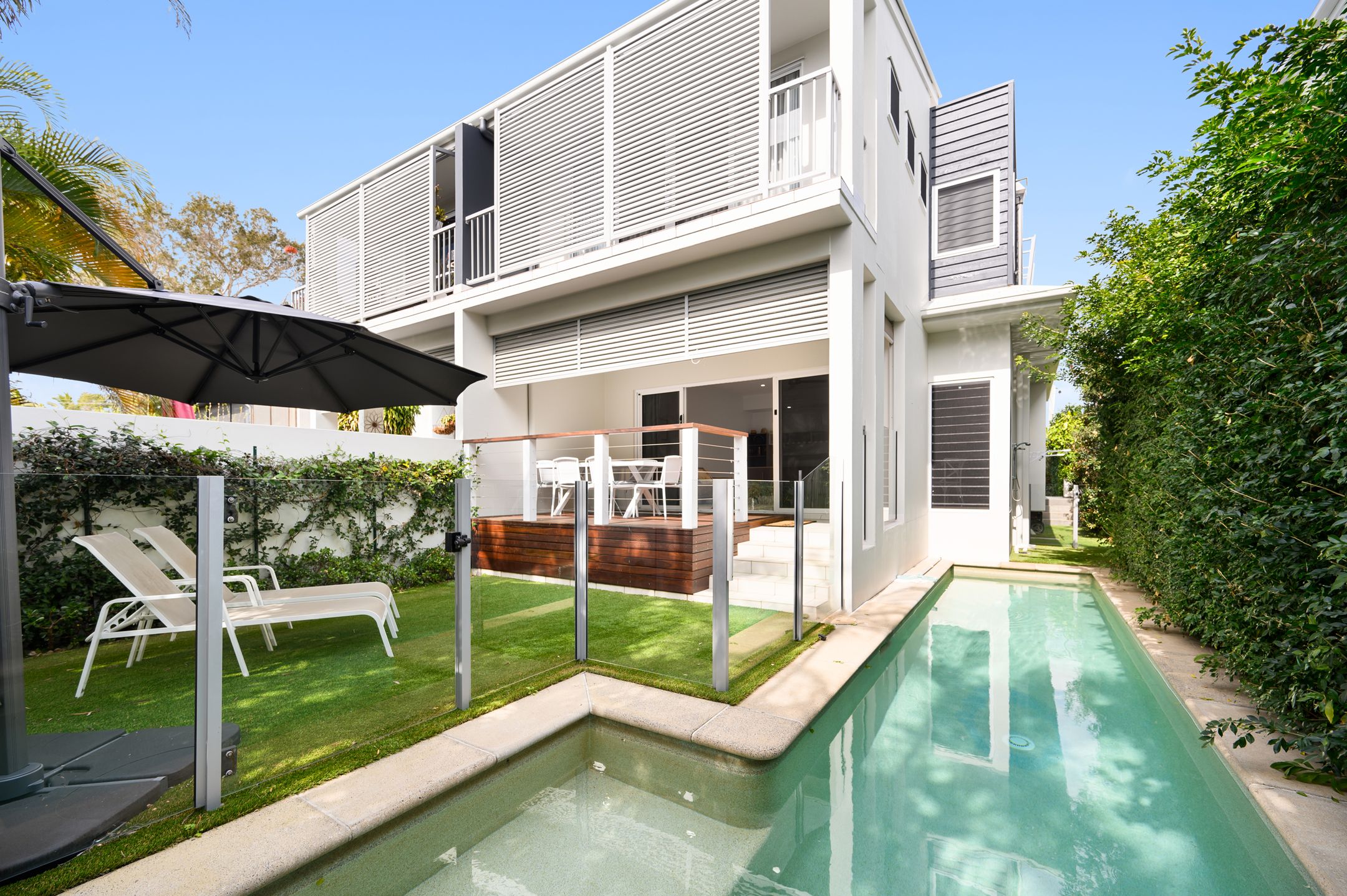 5 Muscovey Avenue, Paradise Point QLD 4216