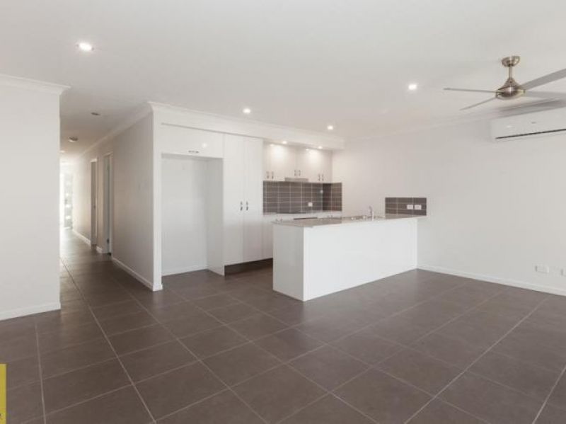 2/16 Bulloo Crescent, Brassall, QLD 4305