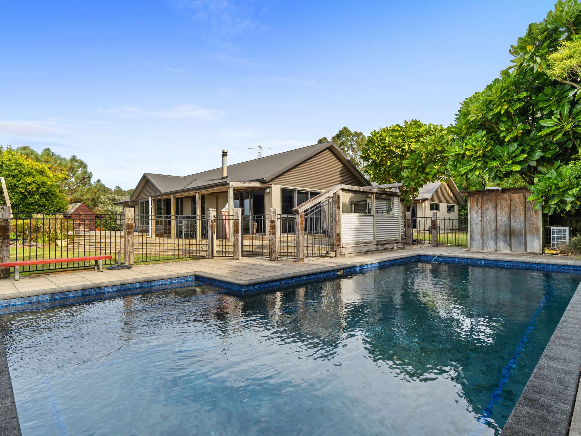 163 Arthur Road photo 1