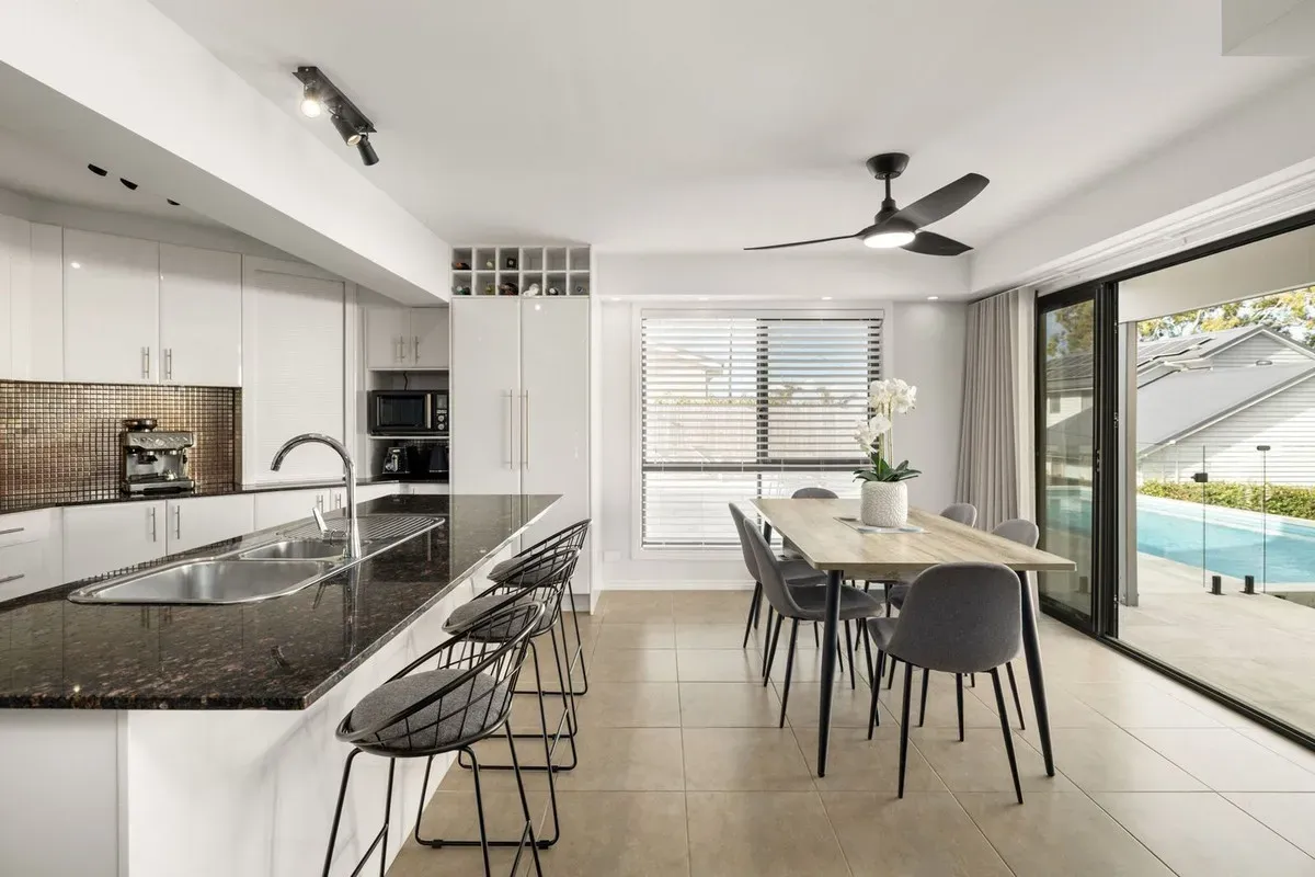 19A Herbert Street — photo 11 of 27
