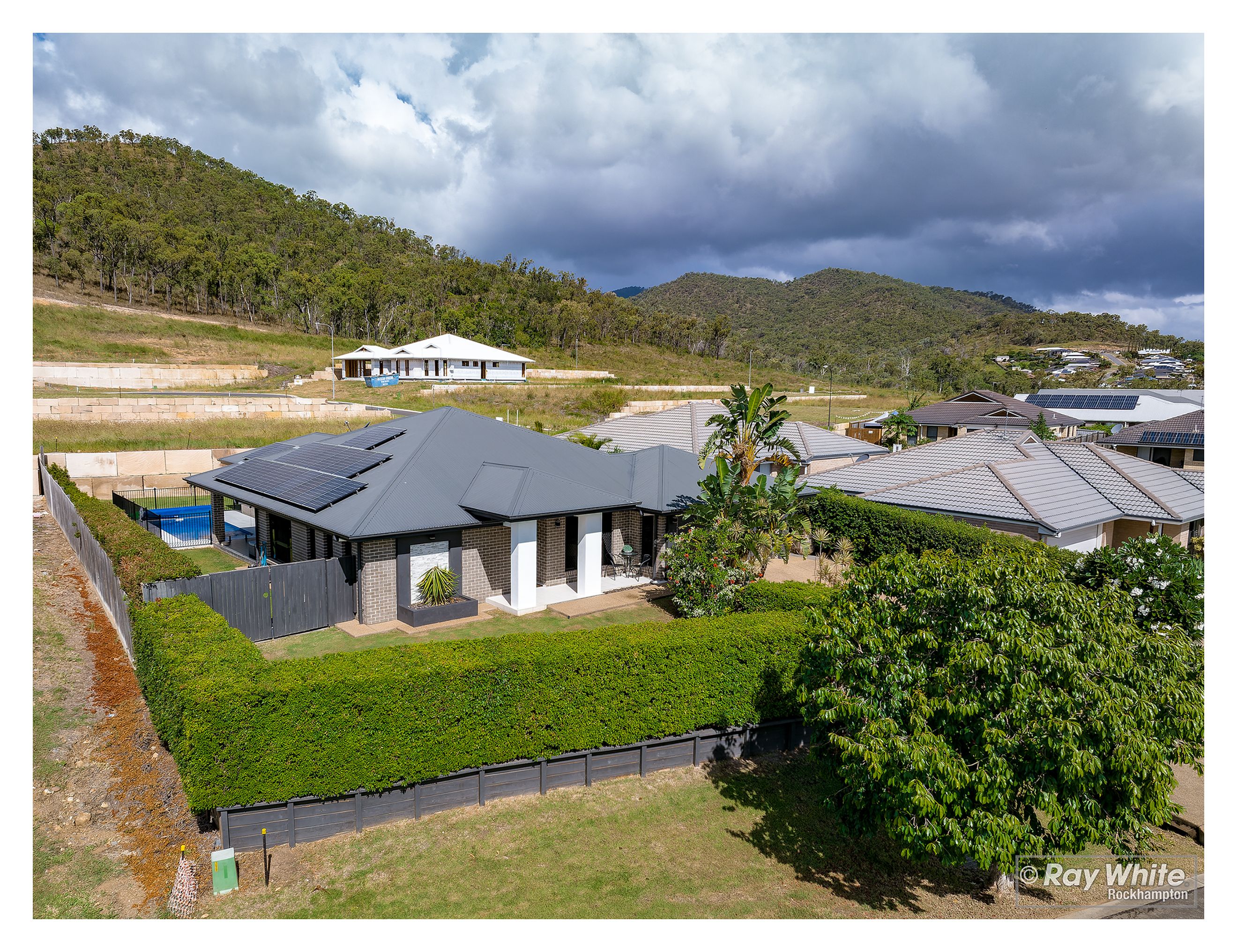10 Jim Goldston Avenue, Norman Gardens QLD 4701