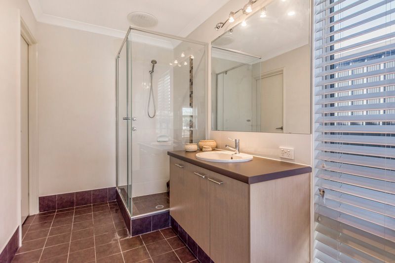 6 Vickers Road — photo 14 of 20