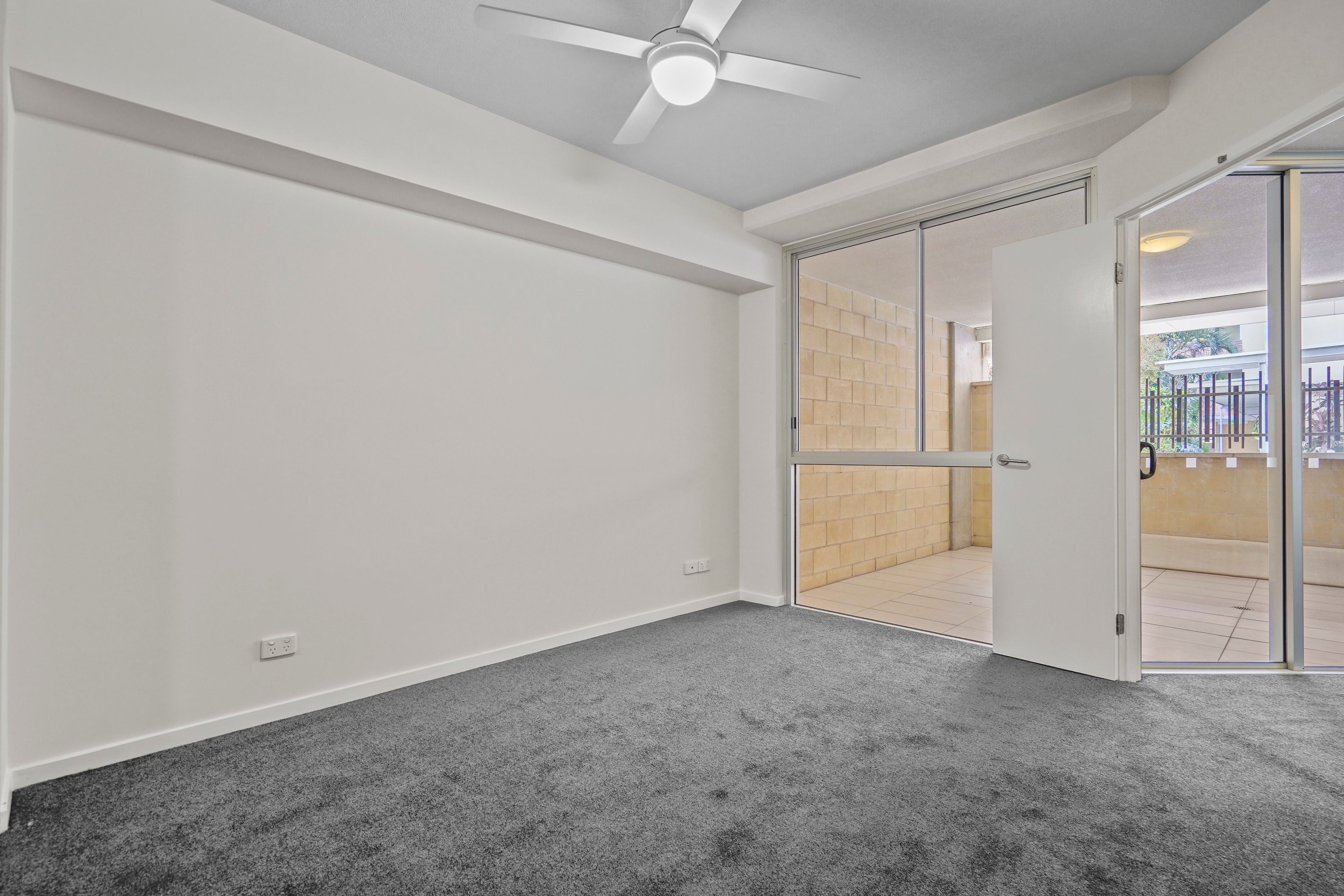 3305/22 Carraway Street — photo 7 of 10