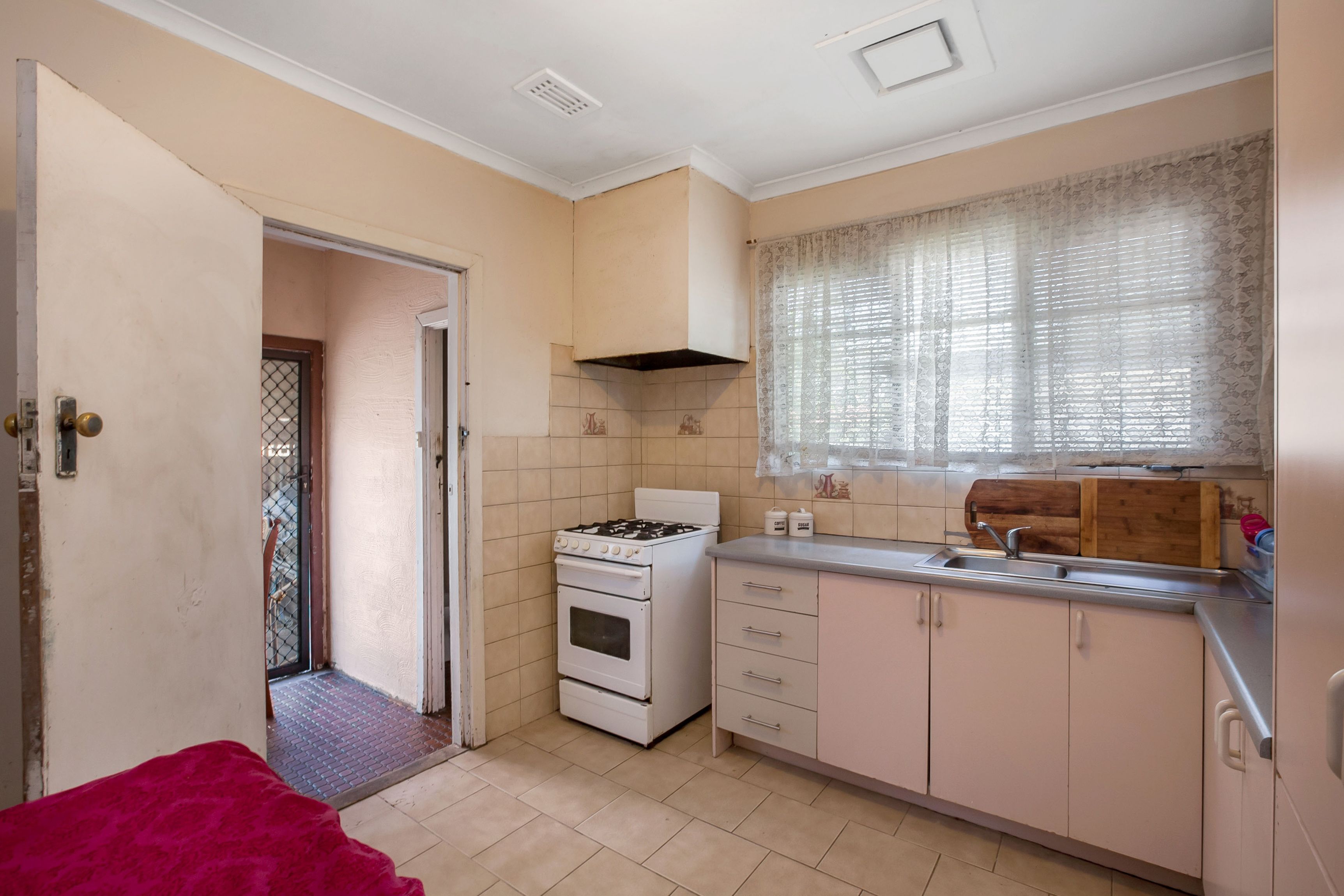 24 Elm Street, Preston, VIC 3072