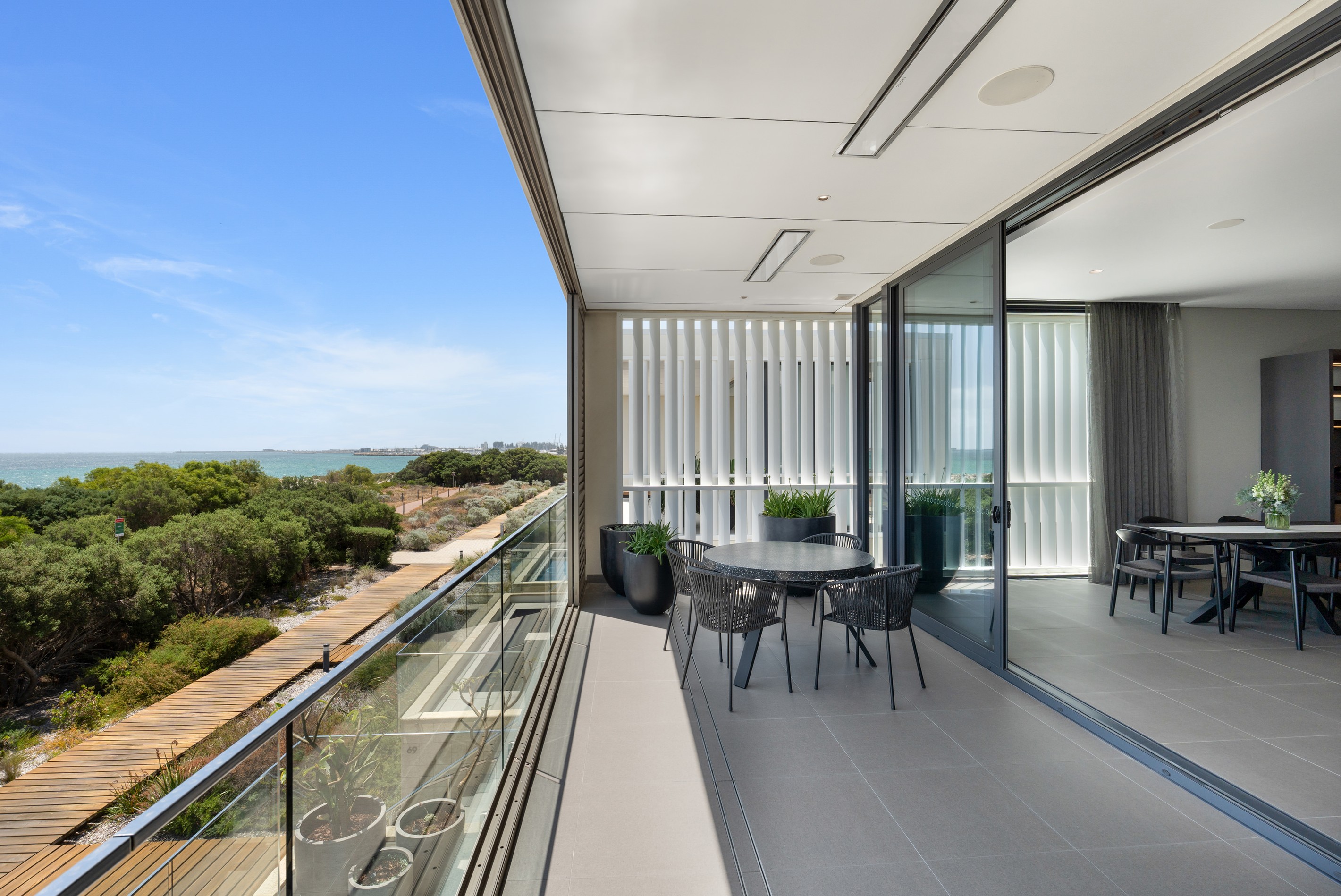 67 Ocean Drive, North Coogee, WA 6163