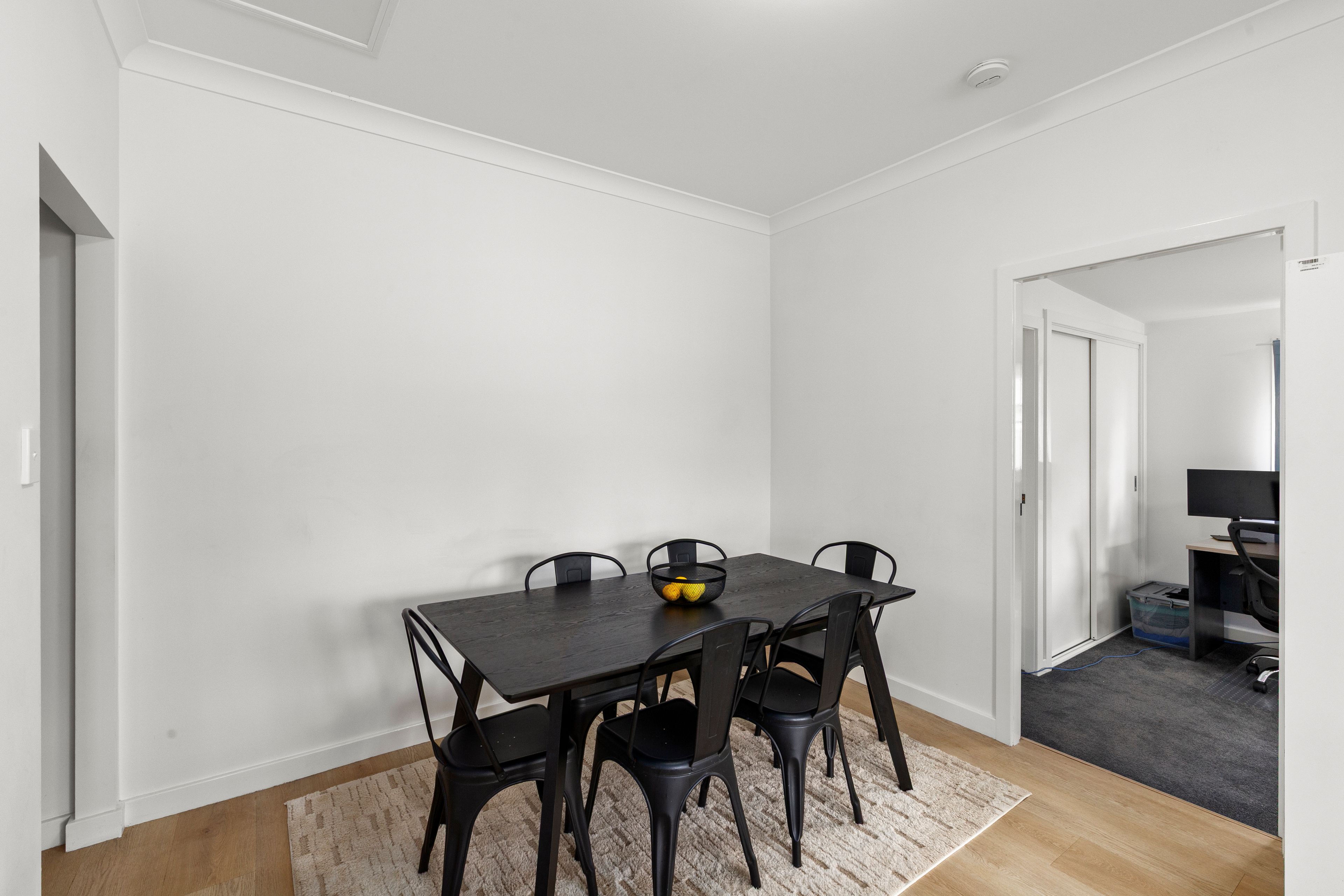 24 Railway Street — photo 5 of 18