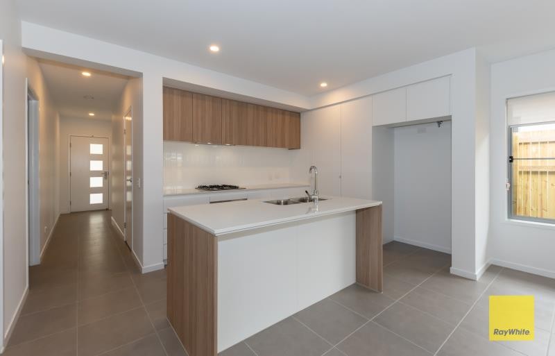 18 Meadows Boulevard, Strathpine, QLD 4500