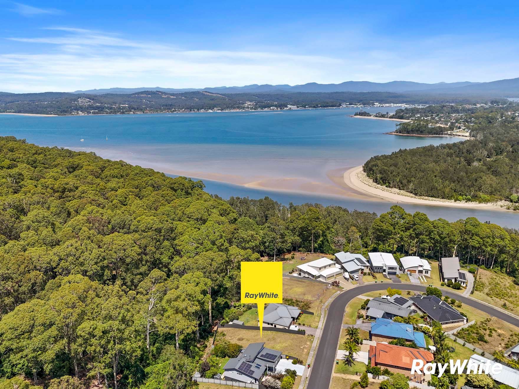 101 Courtenay Crescent — photo from Ray White Batemans Bay